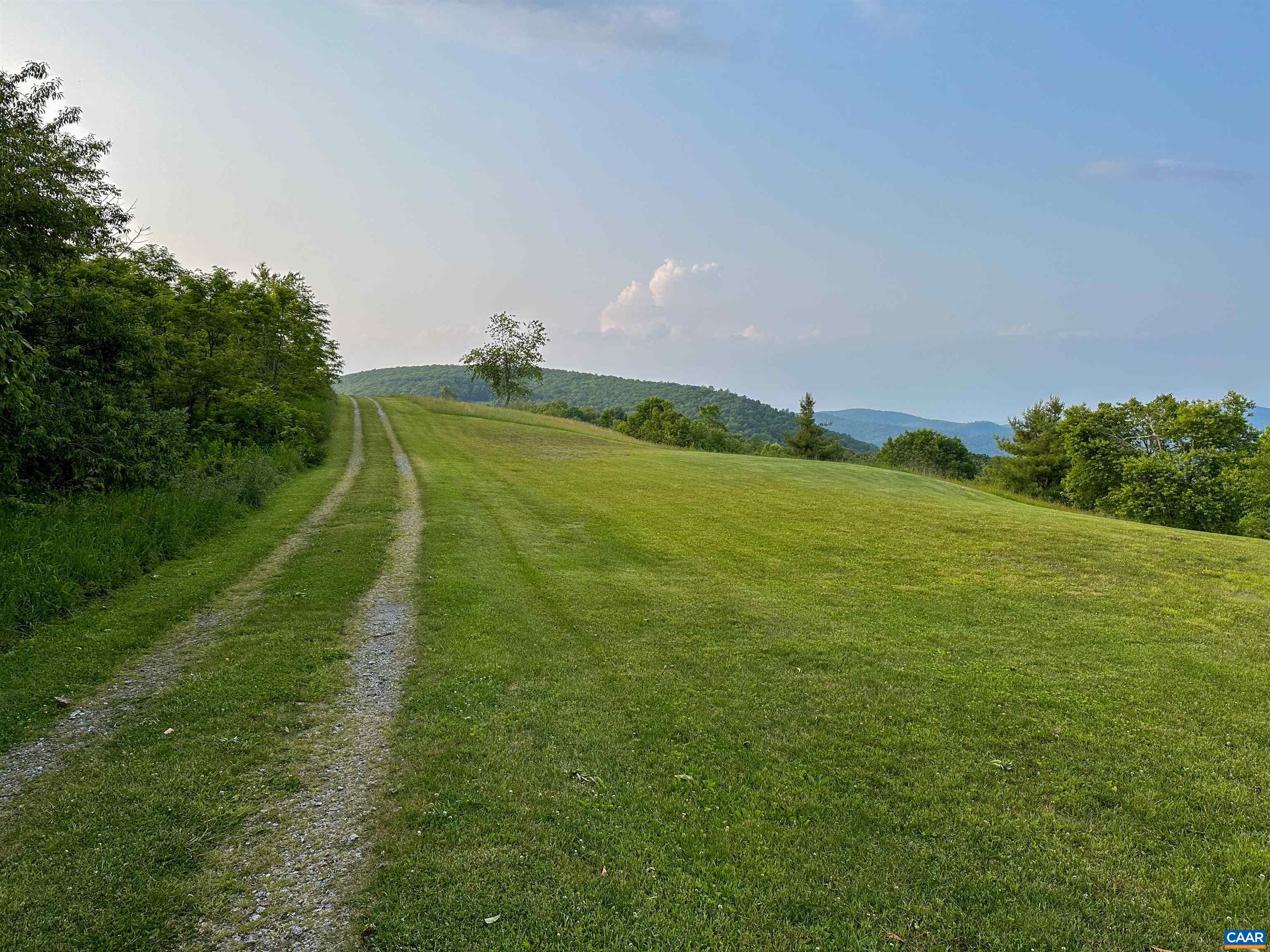 1064 FRAZIER LN, ELK CREEK, Virginia 24326, 2 Bedrooms Bedrooms, ,2 BathroomsBathrooms,Residential,High Mountain Camp,1064 FRAZIER LN,677801 MLS # 677801 1064 FRAZIER LN, ELK CREEK, Virginia 24326, 2 Bedrooms Bedrooms, ,2 BathroomsBathrooms,Residential,High Mountain Camp,1064 FRAZIER LN,677801 MLS # 677801