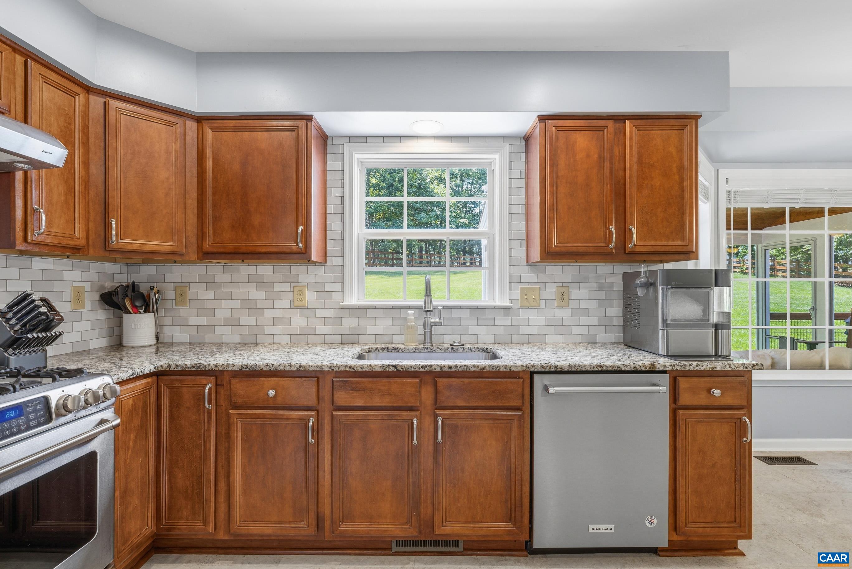 165 HEMLOCK LN, BARBOURSVILLE, Virginia 22923, 3 Bedrooms Bedrooms, ,3 BathroomsBathrooms,Residential,165 HEMLOCK LN,677804 MLS # 677804 165 HEMLOCK LN, BARBOURSVILLE, Virginia 22923, 3 Bedrooms Bedrooms, ,3 BathroomsBathrooms,Residential,165 HEMLOCK LN,677804 MLS # 677804