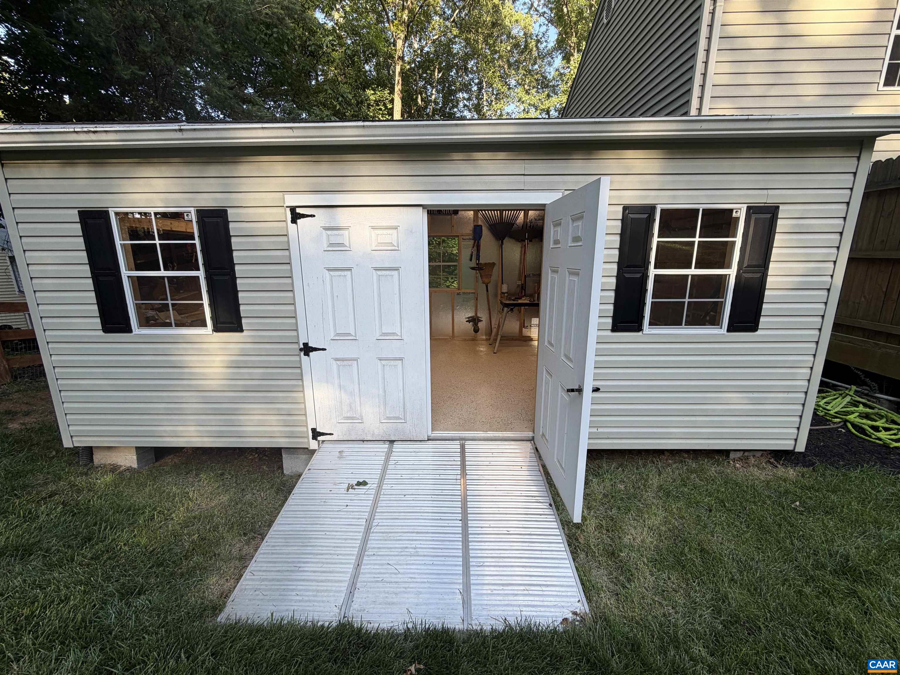 165 HEMLOCK LN, BARBOURSVILLE, Virginia 22923, 3 Bedrooms Bedrooms, ,3 BathroomsBathrooms,Residential,165 HEMLOCK LN,677804 MLS # 677804 165 HEMLOCK LN, BARBOURSVILLE, Virginia 22923, 3 Bedrooms Bedrooms, ,3 BathroomsBathrooms,Residential,165 HEMLOCK LN,677804 MLS # 677804