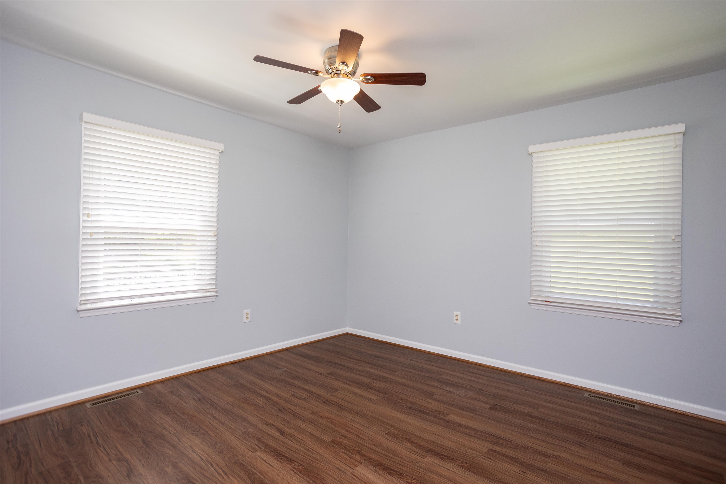 411 BARBEE ST, BRIDGEWATER, Virginia 22812, 3 Bedrooms Bedrooms, ,2 BathroomsBathrooms,Residential,411 BARBEE ST,677805 MLS # 677805