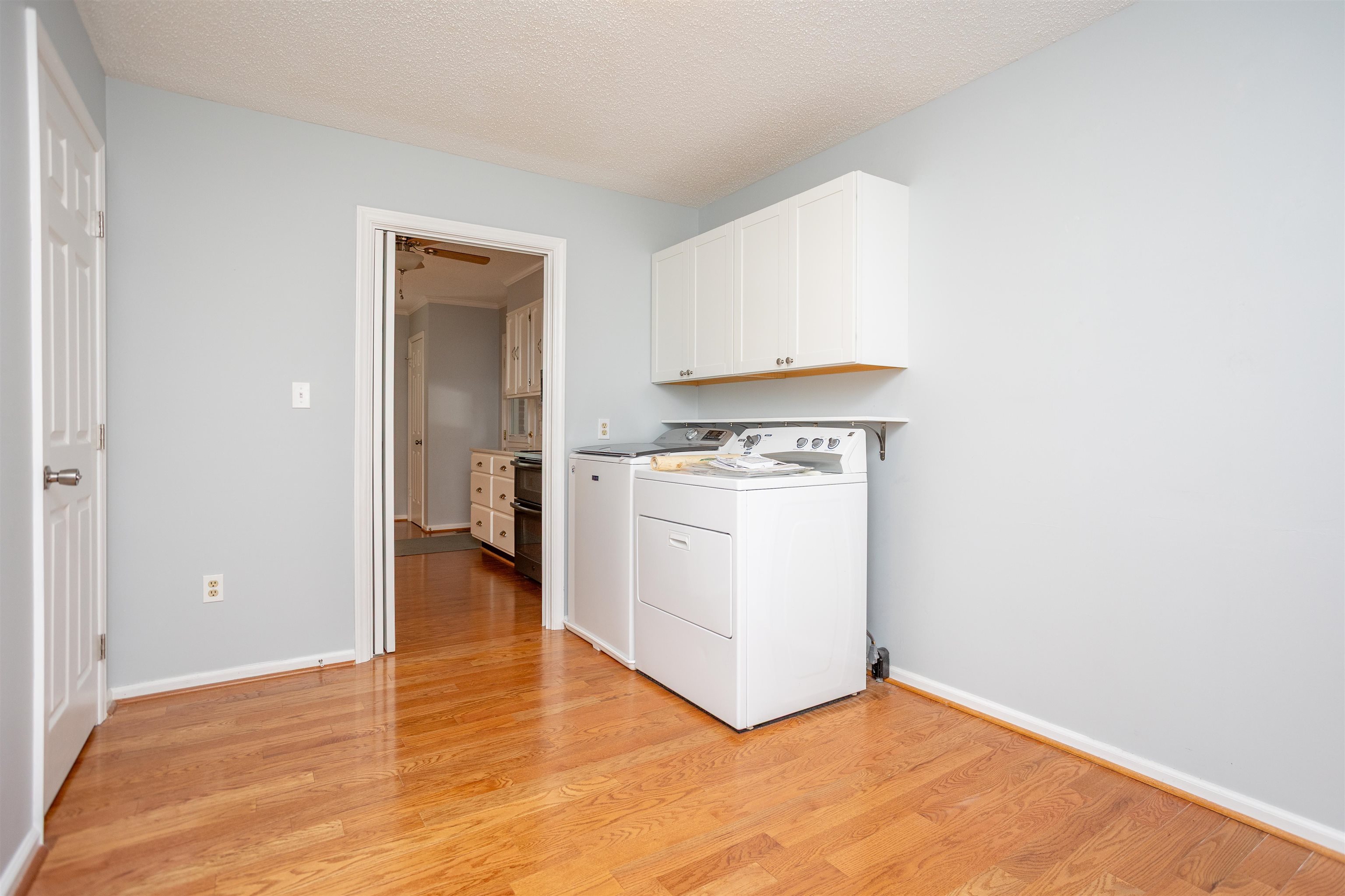 411 BARBEE ST, BRIDGEWATER, Virginia 22812, 3 Bedrooms Bedrooms, ,2 BathroomsBathrooms,Residential,411 BARBEE ST,677805 MLS # 677805