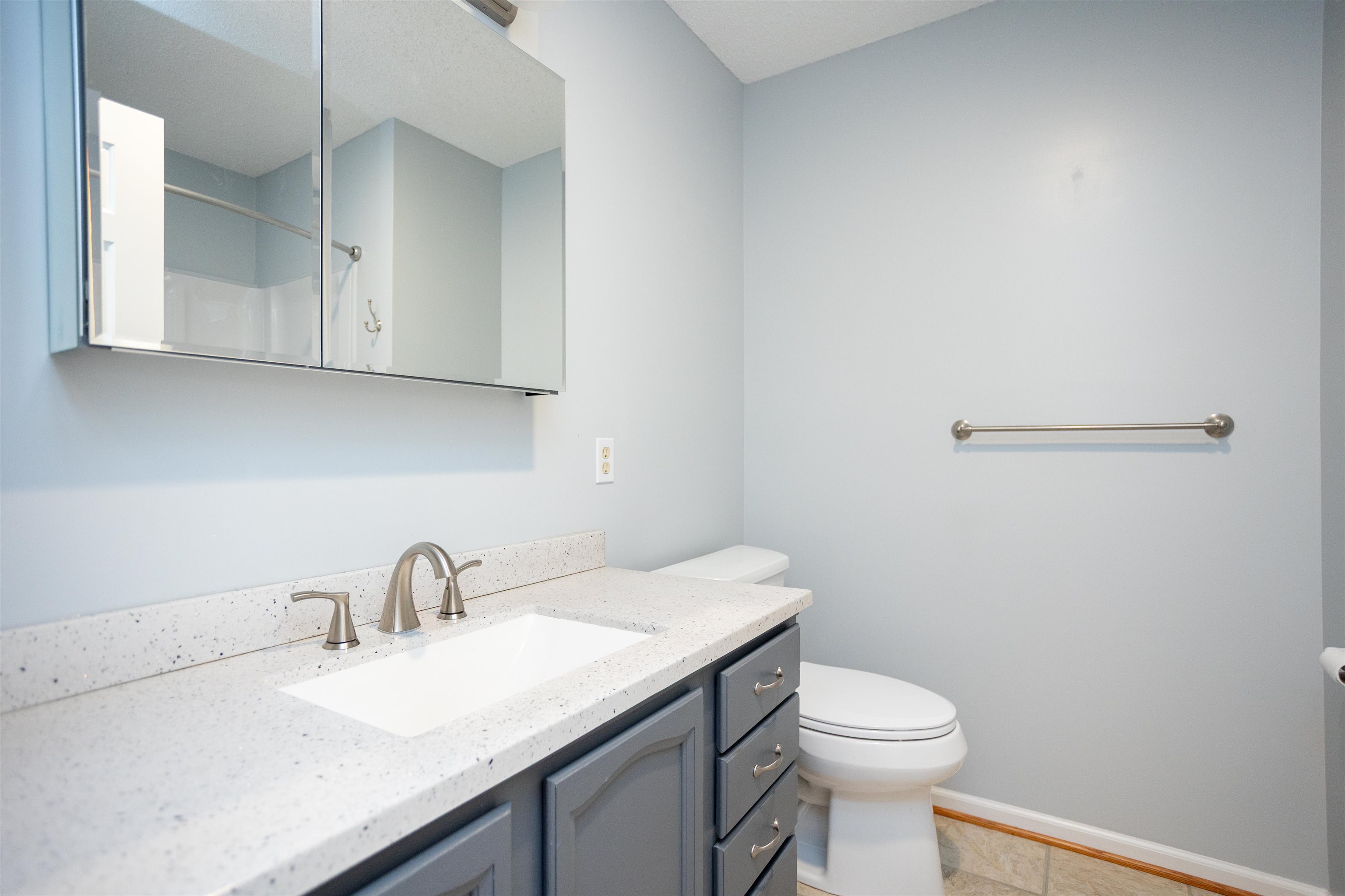 411 BARBEE ST, BRIDGEWATER, Virginia 22812, 3 Bedrooms Bedrooms, ,2 BathroomsBathrooms,Residential,411 BARBEE ST,677805 MLS # 677805
