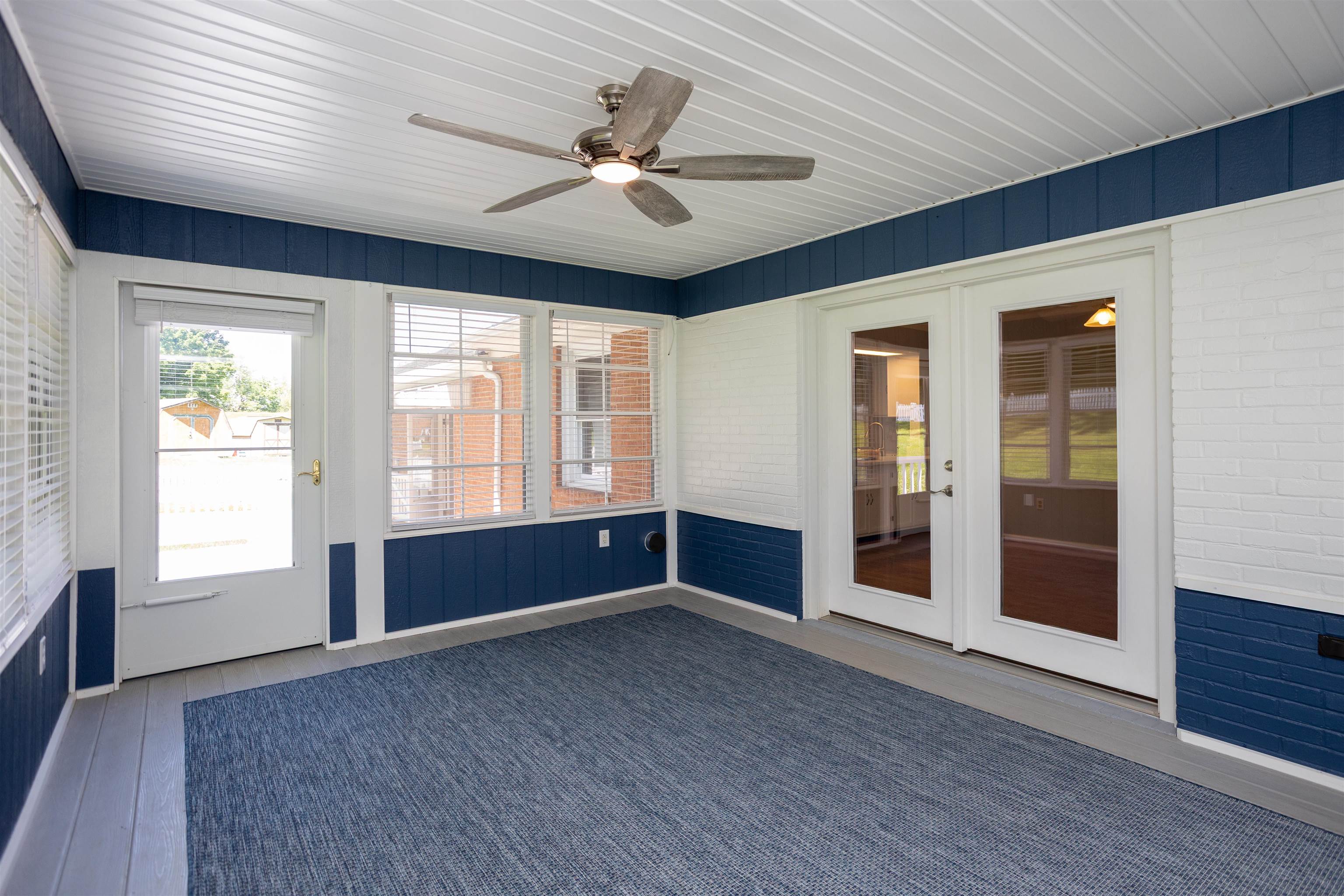 411 BARBEE ST, BRIDGEWATER, Virginia 22812, 3 Bedrooms Bedrooms, ,2 BathroomsBathrooms,Residential,411 BARBEE ST,677805 MLS # 677805