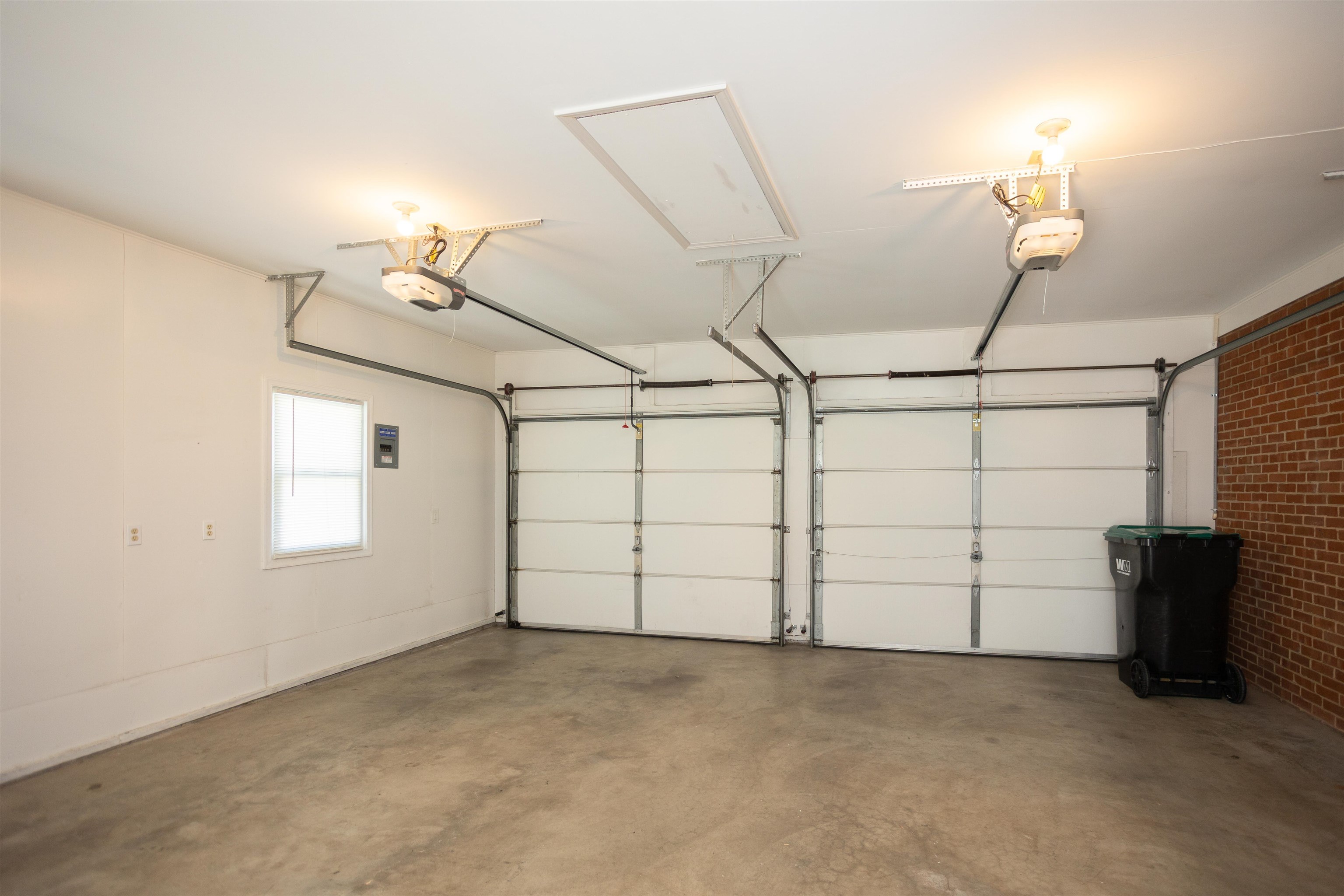 411 BARBEE ST, BRIDGEWATER, Virginia 22812, 3 Bedrooms Bedrooms, ,2 BathroomsBathrooms,Residential,411 BARBEE ST,677805 MLS # 677805