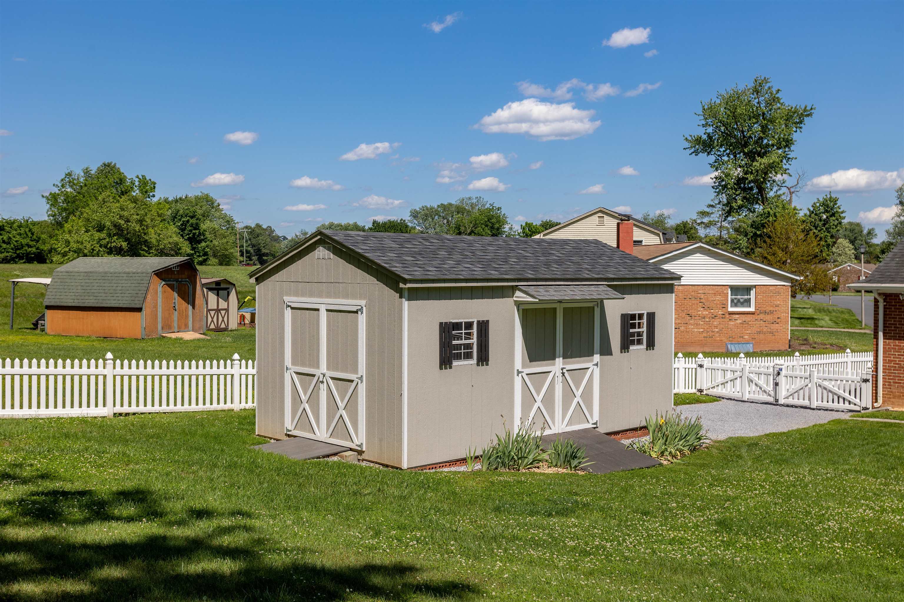411 BARBEE ST, BRIDGEWATER, Virginia 22812, 3 Bedrooms Bedrooms, ,2 BathroomsBathrooms,Residential,411 BARBEE ST,677805 MLS # 677805
