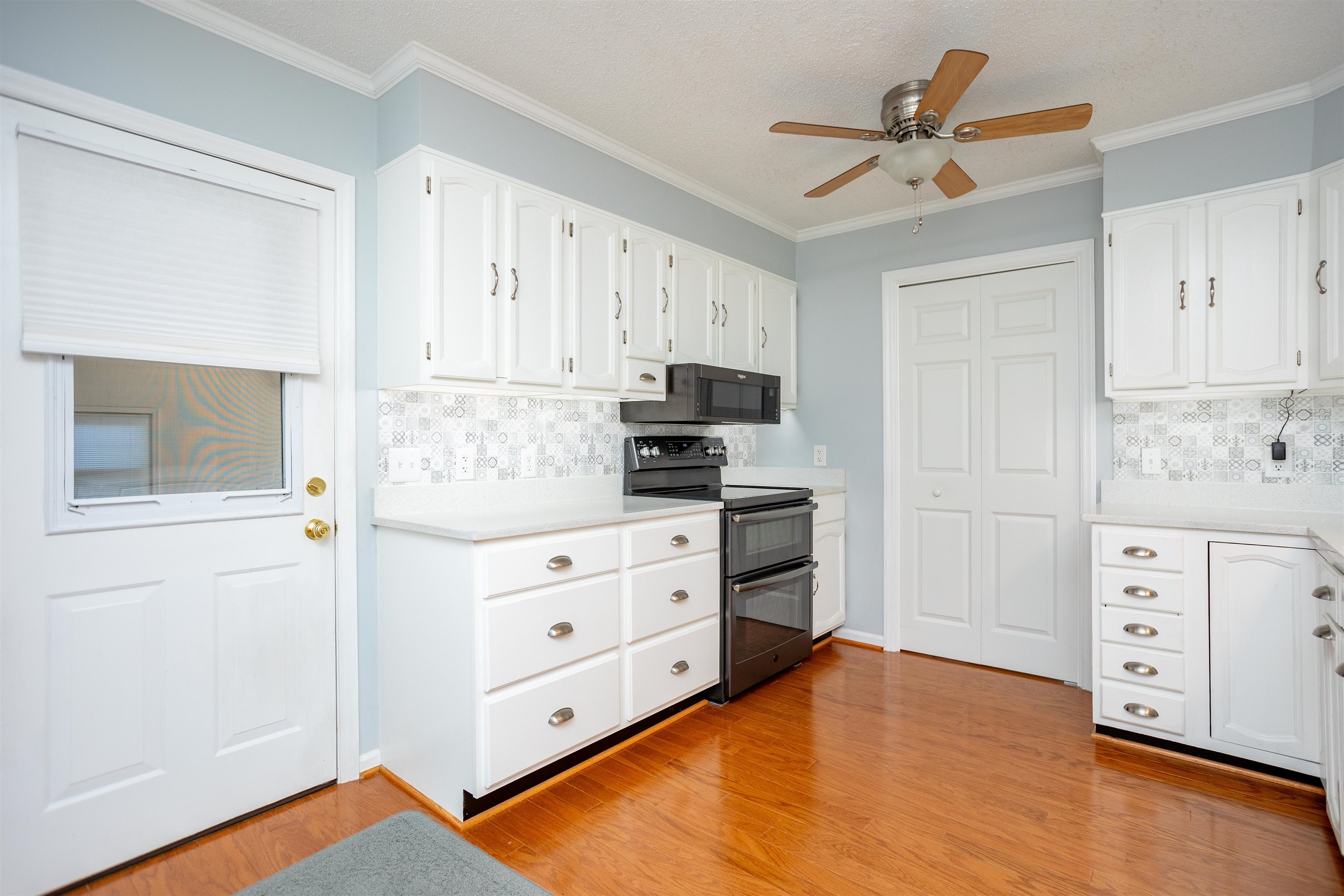 411 BARBEE ST, BRIDGEWATER, Virginia 22812, 3 Bedrooms Bedrooms, ,2 BathroomsBathrooms,Residential,411 BARBEE ST,677805 MLS # 677805