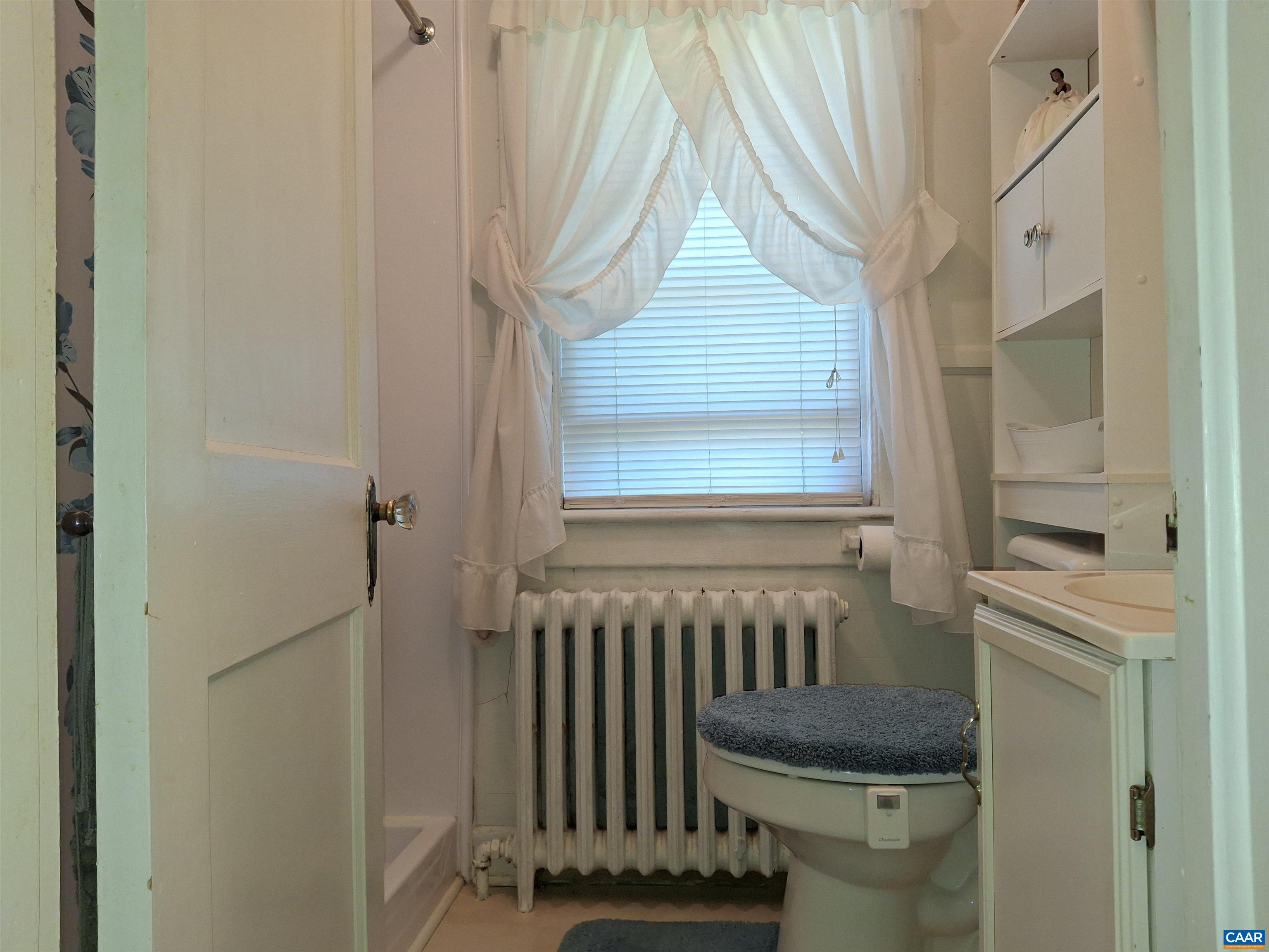346 PORT REPUBLIC RD, WAYNESBORO, Virginia 22980, 3 Bedrooms Bedrooms, ,1 BathroomBathrooms,Residential,346 PORT REPUBLIC RD,677806 MLS # 677806