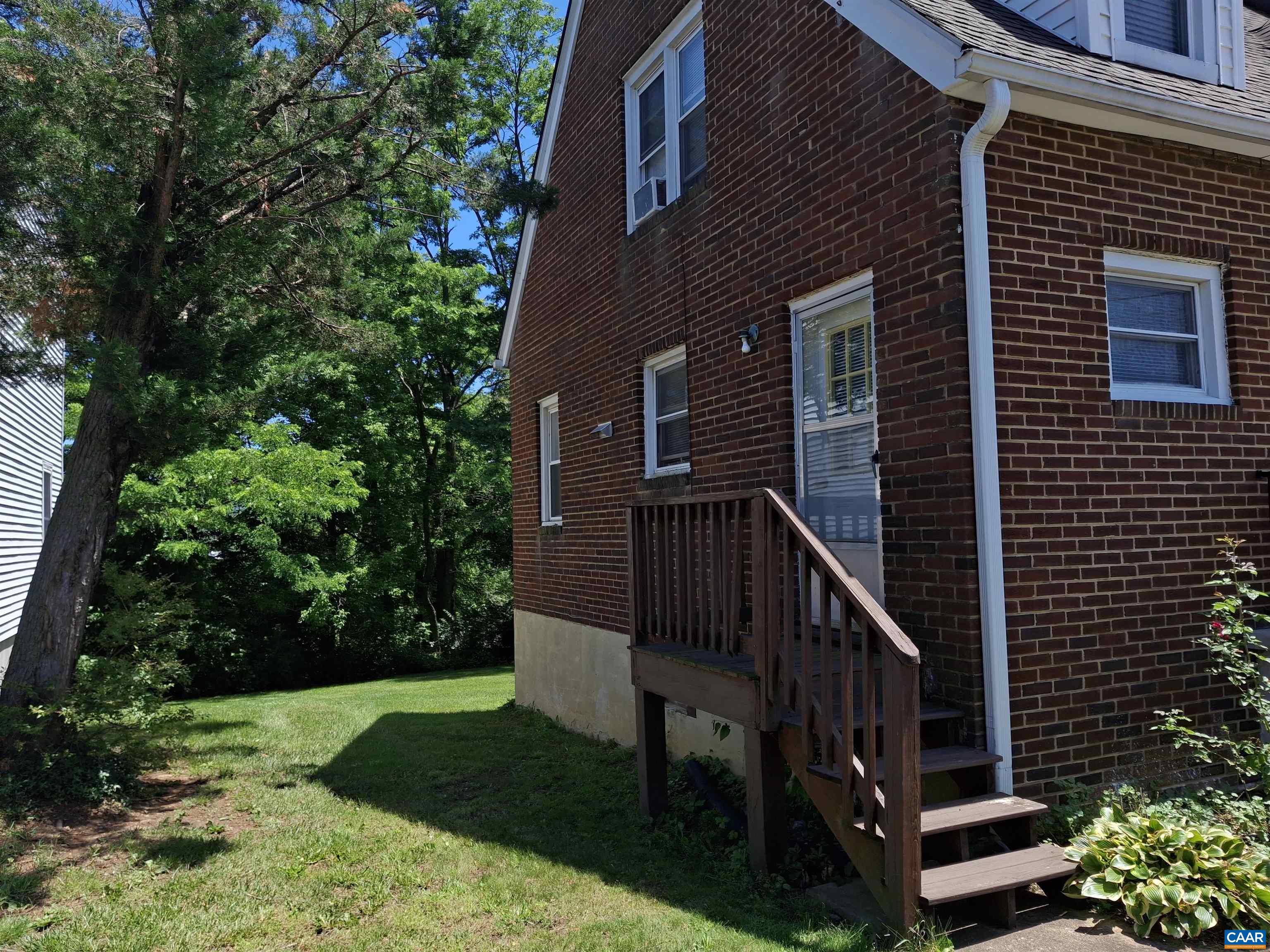 346 PORT REPUBLIC RD, WAYNESBORO, Virginia 22980, 3 Bedrooms Bedrooms, ,1 BathroomBathrooms,Residential,346 PORT REPUBLIC RD,677806 MLS # 677806