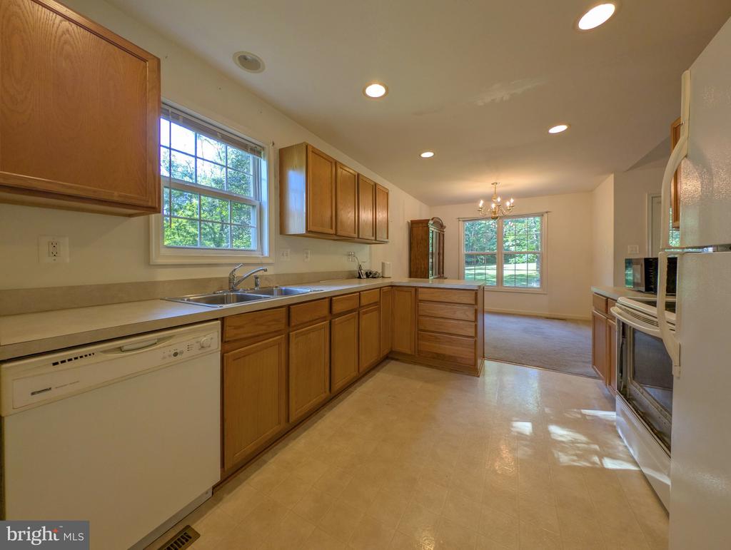 9145 OLD TURNPIKE RD, CULPEPER, Virginia 22701, 3 Bedrooms Bedrooms, ,2 BathroomsBathrooms,Residential,9145 OLD TURNPIKE RD,VACU2013646 MLS # VACU2013646