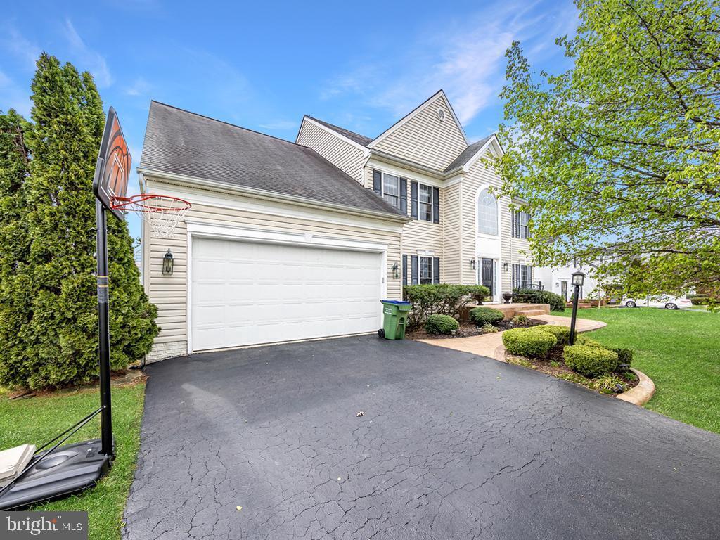7110 CROWN JEWELS CT, FREDERICKSBURG, Virginia 22407, 6 Bedrooms Bedrooms, ,3 BathroomsBathrooms,Residential,ROYAL OAKS,7110 CROWN JEWELS CT,VASP2042186 MLS # VASP2042186 7110 CROWN JEWELS CT, FREDERICKSBURG, Virginia 22407, 6 Bedrooms Bedrooms, ,3 BathroomsBathrooms,Residential,ROYAL OAKS,7110 CROWN JEWELS CT,VASP2042186 MLS # VASP2042186