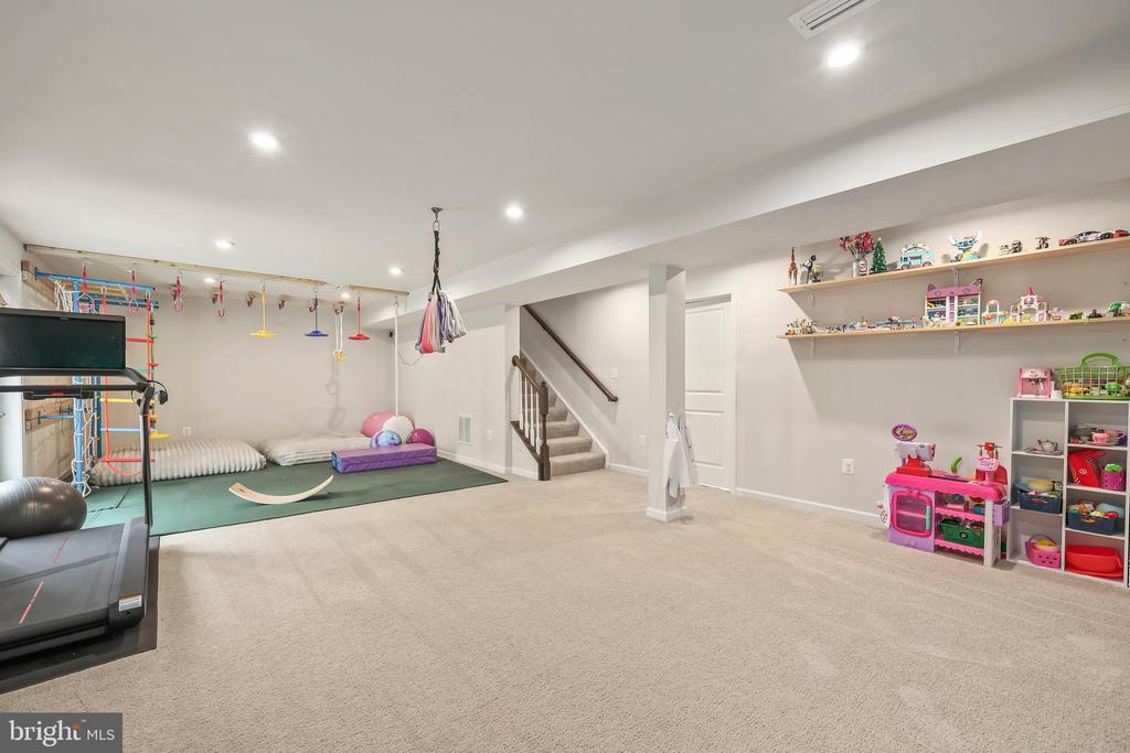 9210 WOOD CREEK CIR, FREDERICKSBURG, Virginia 22407, 4 Bedrooms Bedrooms, ,2 BathroomsBathrooms,Residential,9210 WOOD CREEK CIR,VASP2042192 MLS # VASP2042192 9210 WOOD CREEK CIR, FREDERICKSBURG, Virginia 22407, 4 Bedrooms Bedrooms, ,2 BathroomsBathrooms,Residential,9210 WOOD CREEK CIR,VASP2042192 MLS # VASP2042192