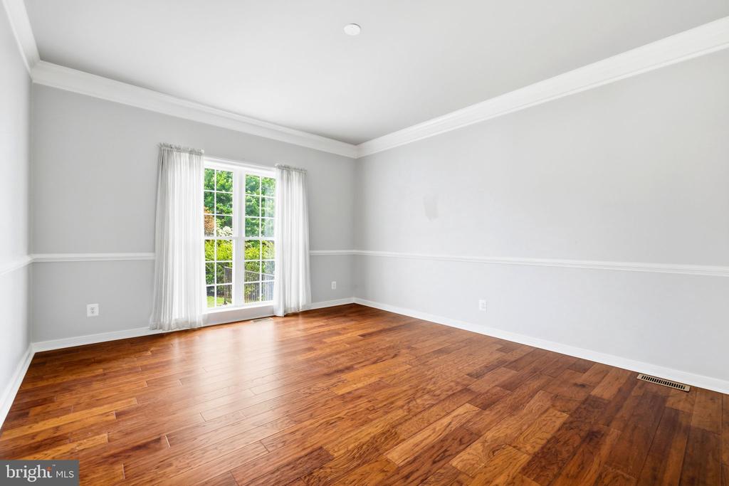 11910 BIG BEN BLVD, FREDERICKSBURG, Virginia 22407, 4 Bedrooms Bedrooms, ,3 BathroomsBathrooms,Residential,11910 BIG BEN BLVD,VASP2042118 MLS # VASP2042118