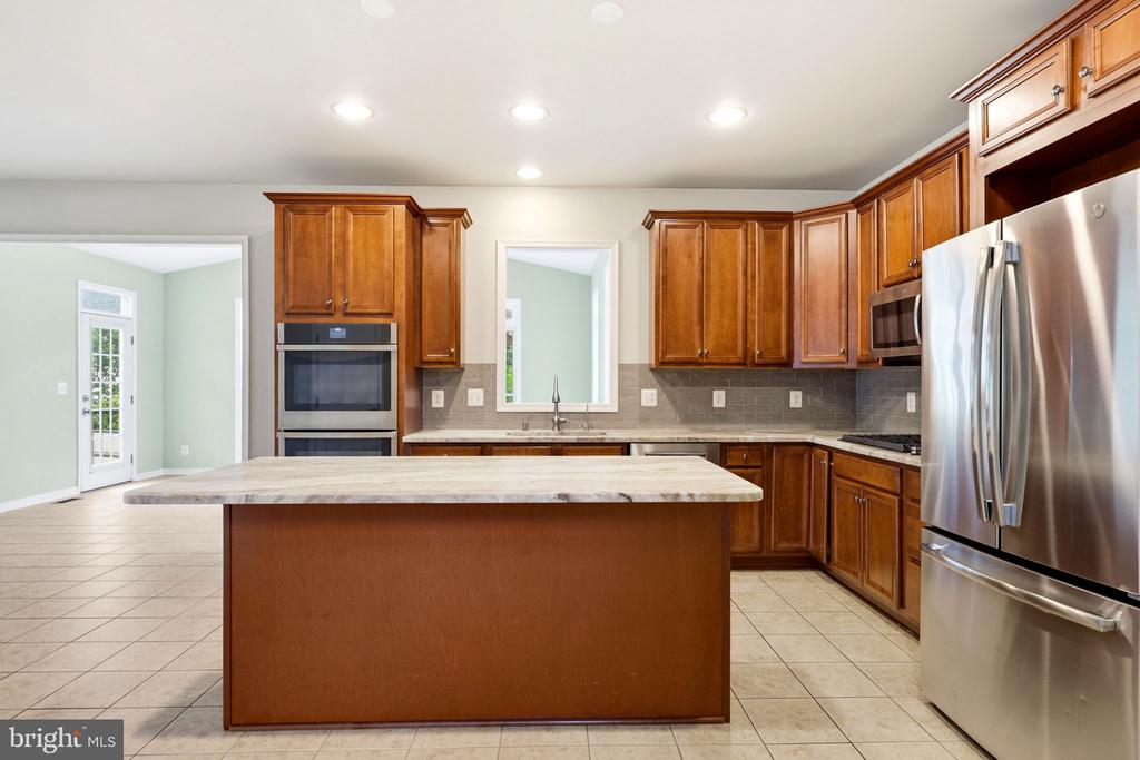 11910 BIG BEN BLVD, FREDERICKSBURG, Virginia 22407, 4 Bedrooms Bedrooms, ,3 BathroomsBathrooms,Residential,11910 BIG BEN BLVD,VASP2042118 MLS # VASP2042118