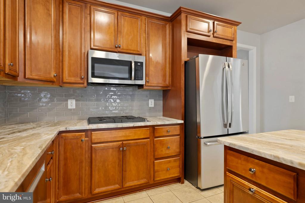 11910 BIG BEN BLVD, FREDERICKSBURG, Virginia 22407, 4 Bedrooms Bedrooms, ,3 BathroomsBathrooms,Residential,11910 BIG BEN BLVD,VASP2042118 MLS # VASP2042118
