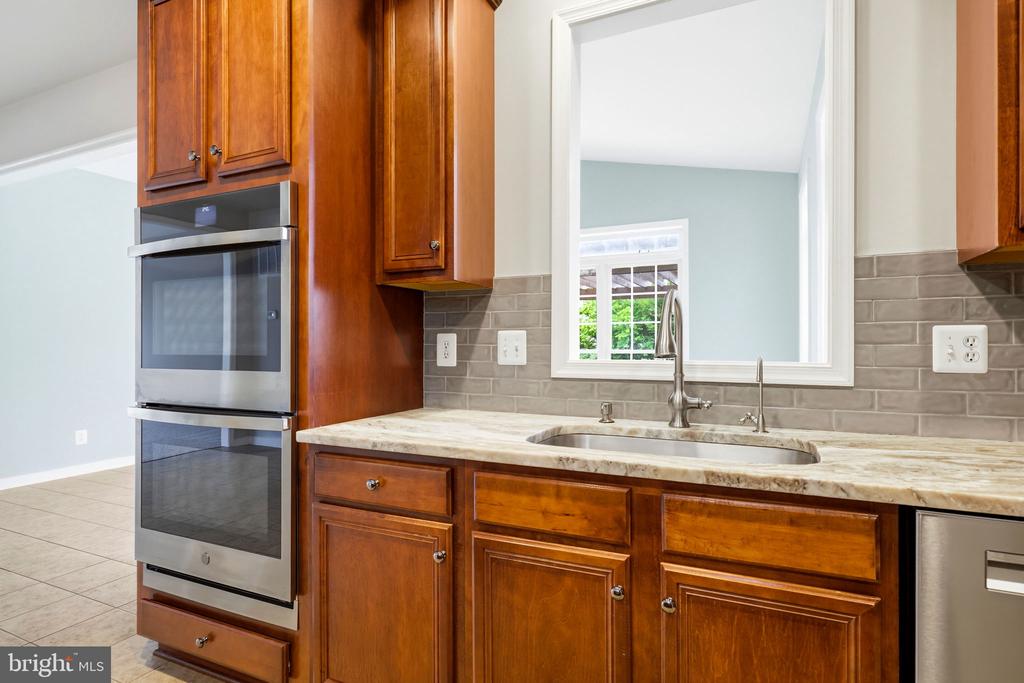 11910 BIG BEN BLVD, FREDERICKSBURG, Virginia 22407, 4 Bedrooms Bedrooms, ,3 BathroomsBathrooms,Residential,11910 BIG BEN BLVD,VASP2042118 MLS # VASP2042118