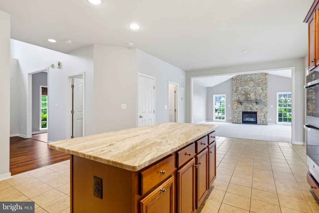 11910 BIG BEN BLVD, FREDERICKSBURG, Virginia 22407, 4 Bedrooms Bedrooms, ,3 BathroomsBathrooms,Residential,11910 BIG BEN BLVD,VASP2042118 MLS # VASP2042118