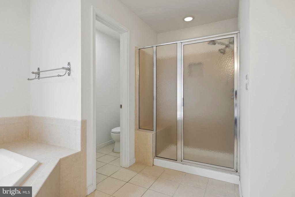 11910 BIG BEN BLVD, FREDERICKSBURG, Virginia 22407, 4 Bedrooms Bedrooms, ,3 BathroomsBathrooms,Residential,11910 BIG BEN BLVD,VASP2042118 MLS # VASP2042118