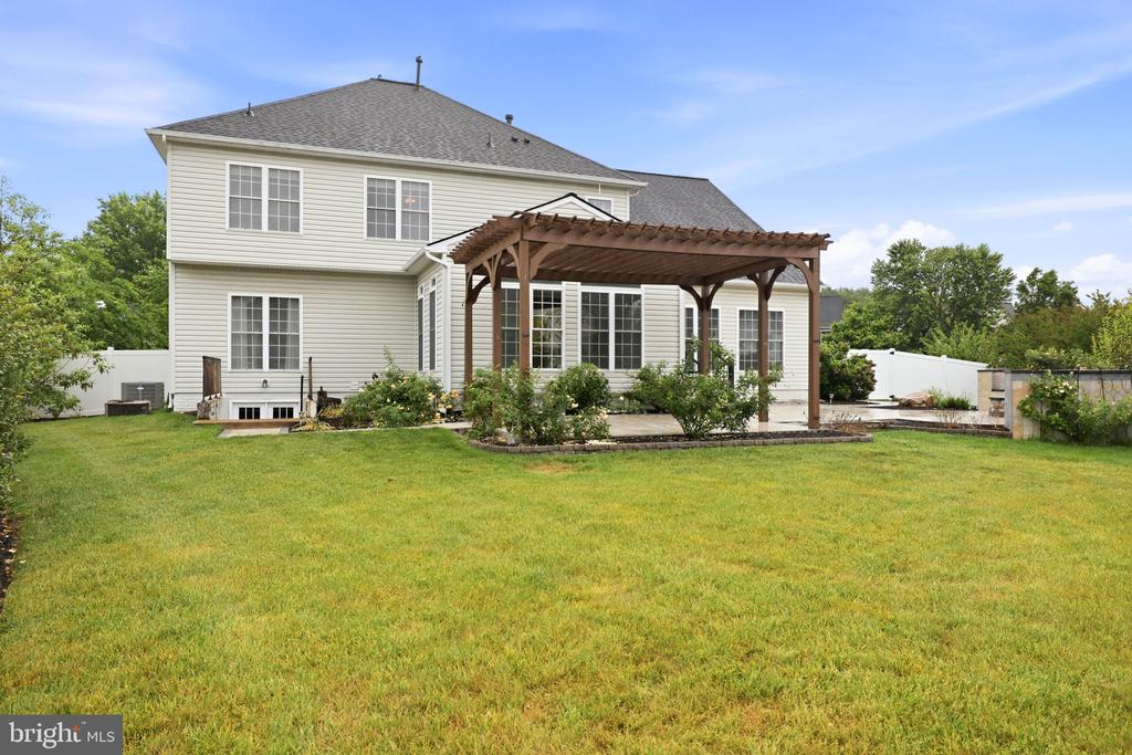 11910 BIG BEN BLVD, FREDERICKSBURG, Virginia 22407, 4 Bedrooms Bedrooms, ,3 BathroomsBathrooms,Residential,11910 BIG BEN BLVD,VASP2042118 MLS # VASP2042118