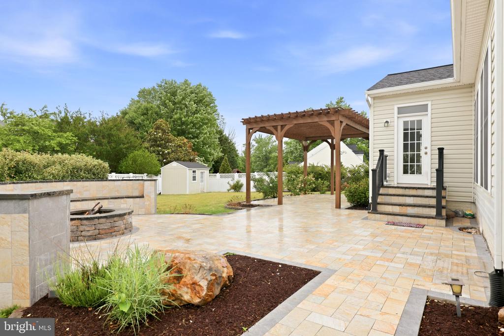 11910 BIG BEN BLVD, FREDERICKSBURG, Virginia 22407, 4 Bedrooms Bedrooms, ,3 BathroomsBathrooms,Residential,11910 BIG BEN BLVD,VASP2042118 MLS # VASP2042118