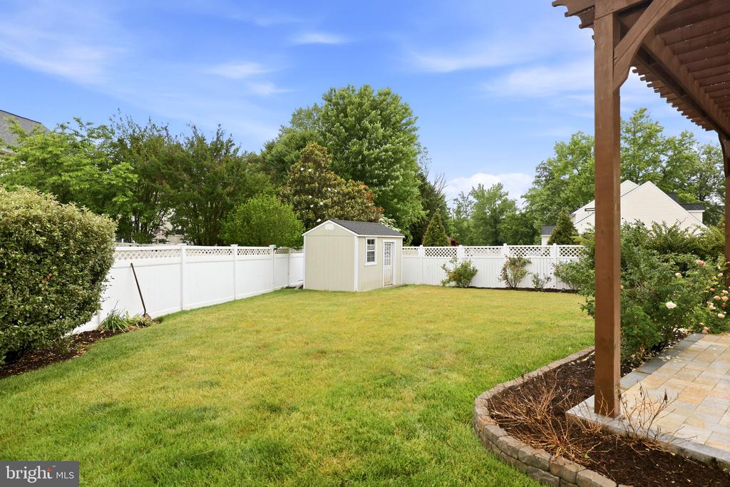 11910 BIG BEN BLVD, FREDERICKSBURG, Virginia 22407, 4 Bedrooms Bedrooms, ,3 BathroomsBathrooms,Residential,11910 BIG BEN BLVD,VASP2042118 MLS # VASP2042118