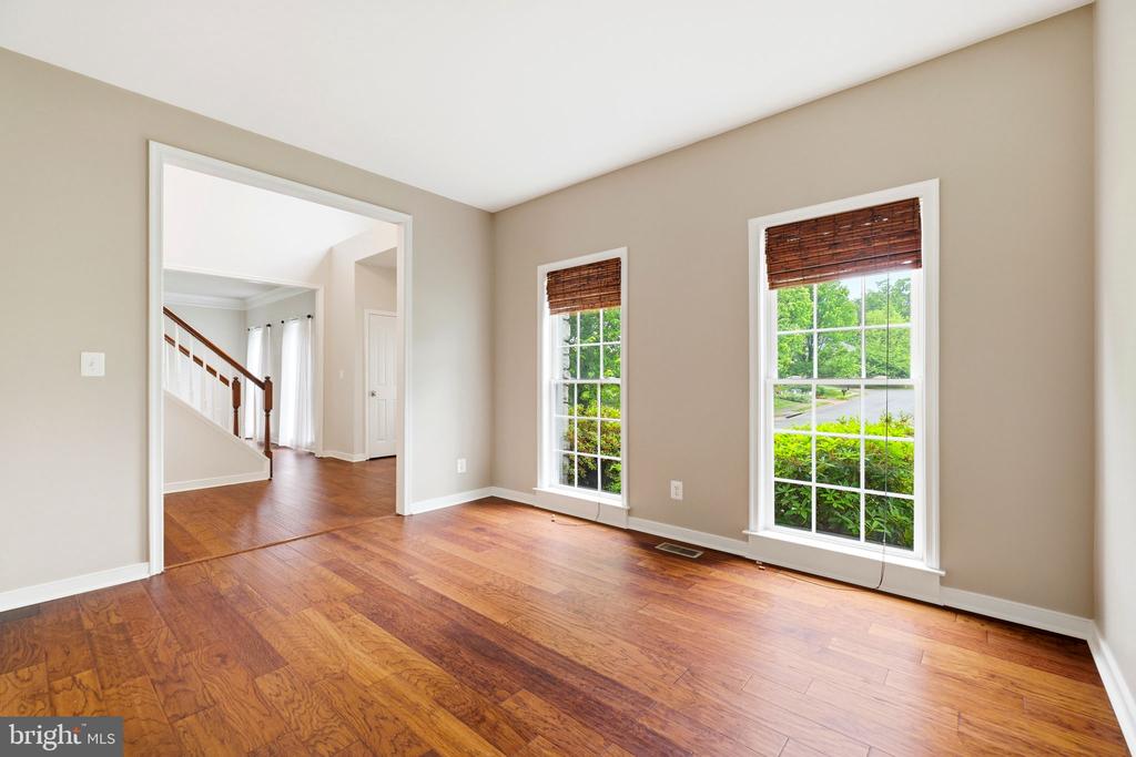 11910 BIG BEN BLVD, FREDERICKSBURG, Virginia 22407, 4 Bedrooms Bedrooms, ,3 BathroomsBathrooms,Residential,11910 BIG BEN BLVD,VASP2042118 MLS # VASP2042118