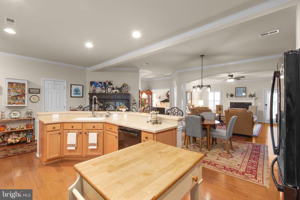 6301 CULLIN STONE WAY, SPOTSYLVANIA, Virginia 22553, 3 Bedrooms Bedrooms, ,2 BathroomsBathrooms,Residential,6301 CULLIN STONE WAY,VASP2042078 MLS # VASP2042078