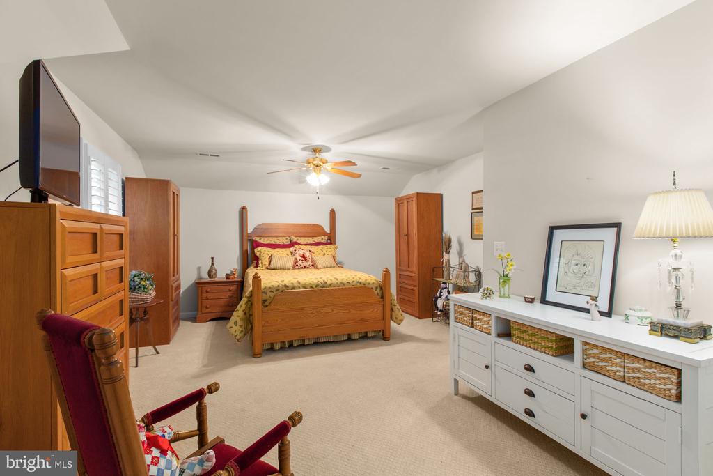 6301 CULLIN STONE WAY, SPOTSYLVANIA, Virginia 22553, 3 Bedrooms Bedrooms, ,2 BathroomsBathrooms,Residential,6301 CULLIN STONE WAY,VASP2042078 MLS # VASP2042078