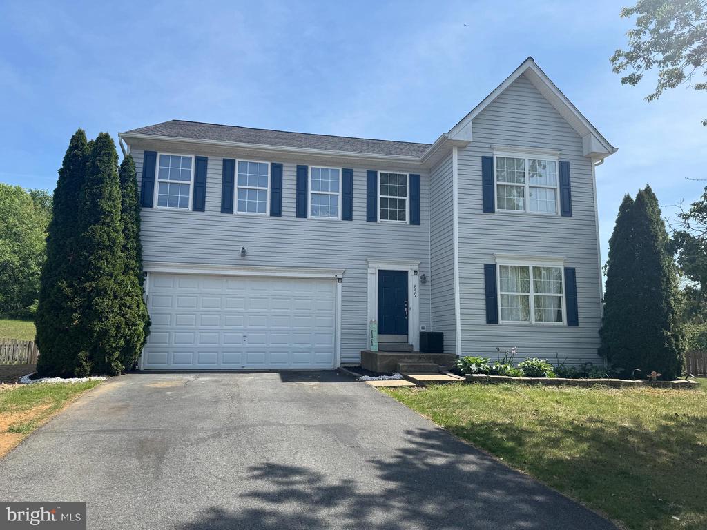 859 WOODCREST LOOP, CULPEPER, Virginia 22701, 4 Bedrooms Bedrooms, ,3 BathroomsBathrooms,Residential,859 WOODCREST LOOP,VACU2013606 MLS # VACU2013606