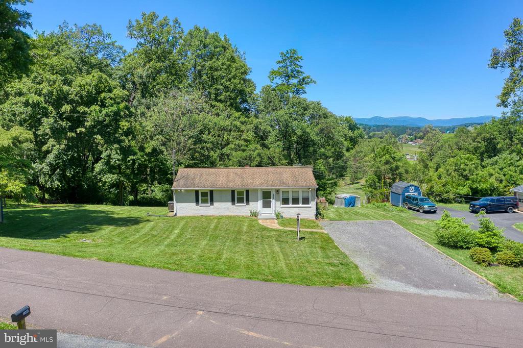 18318 FOX MOUNTAIN LN, CULPEPER, Virginia 22701, 3 Bedrooms Bedrooms, ,1 BathroomBathrooms,Residential,18318 FOX MOUNTAIN LN,VACU2013838 MLS # VACU2013838