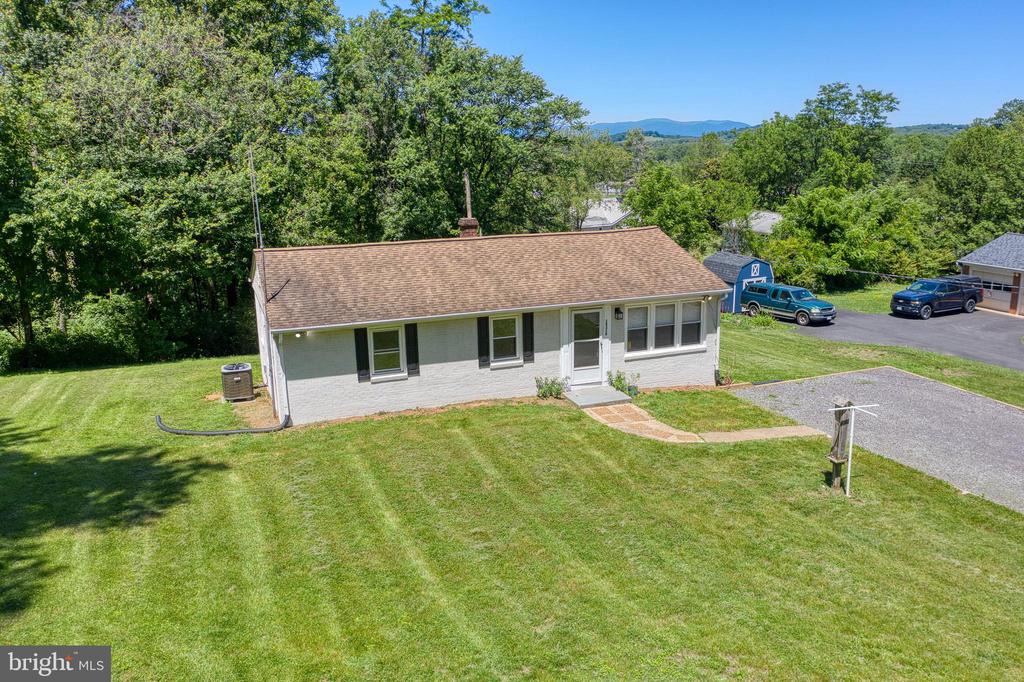 18318 FOX MOUNTAIN LN, CULPEPER, Virginia 22701, 3 Bedrooms Bedrooms, ,1 BathroomBathrooms,Residential,18318 FOX MOUNTAIN LN,VACU2013838 MLS # VACU2013838