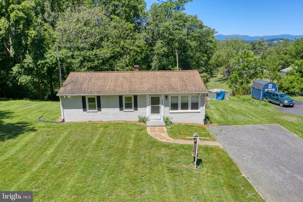18318 FOX MOUNTAIN LN, CULPEPER, Virginia 22701, 3 Bedrooms Bedrooms, ,1 BathroomBathrooms,Residential,18318 FOX MOUNTAIN LN,VACU2013838 MLS # VACU2013838
