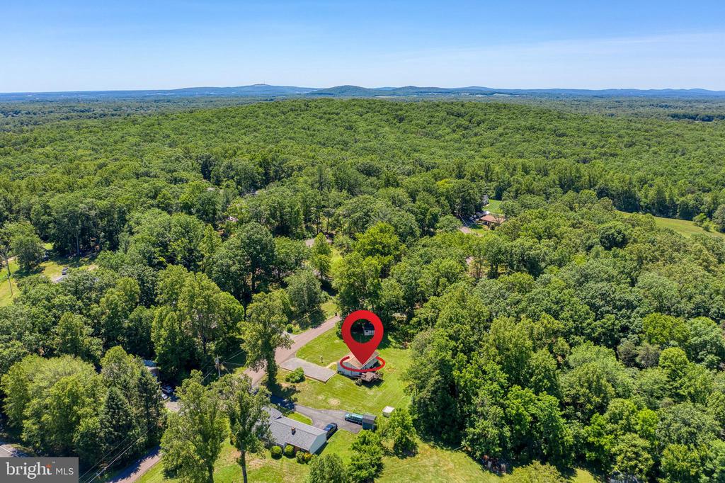 18318 FOX MOUNTAIN LN, CULPEPER, Virginia 22701, 3 Bedrooms Bedrooms, ,1 BathroomBathrooms,Residential,18318 FOX MOUNTAIN LN,VACU2013838 MLS # VACU2013838