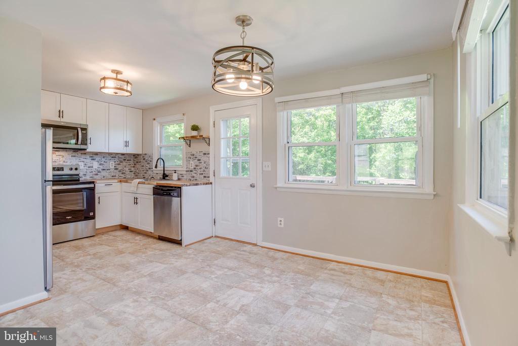 18318 FOX MOUNTAIN LN, CULPEPER, Virginia 22701, 3 Bedrooms Bedrooms, ,1 BathroomBathrooms,Residential,18318 FOX MOUNTAIN LN,VACU2013838 MLS # VACU2013838
