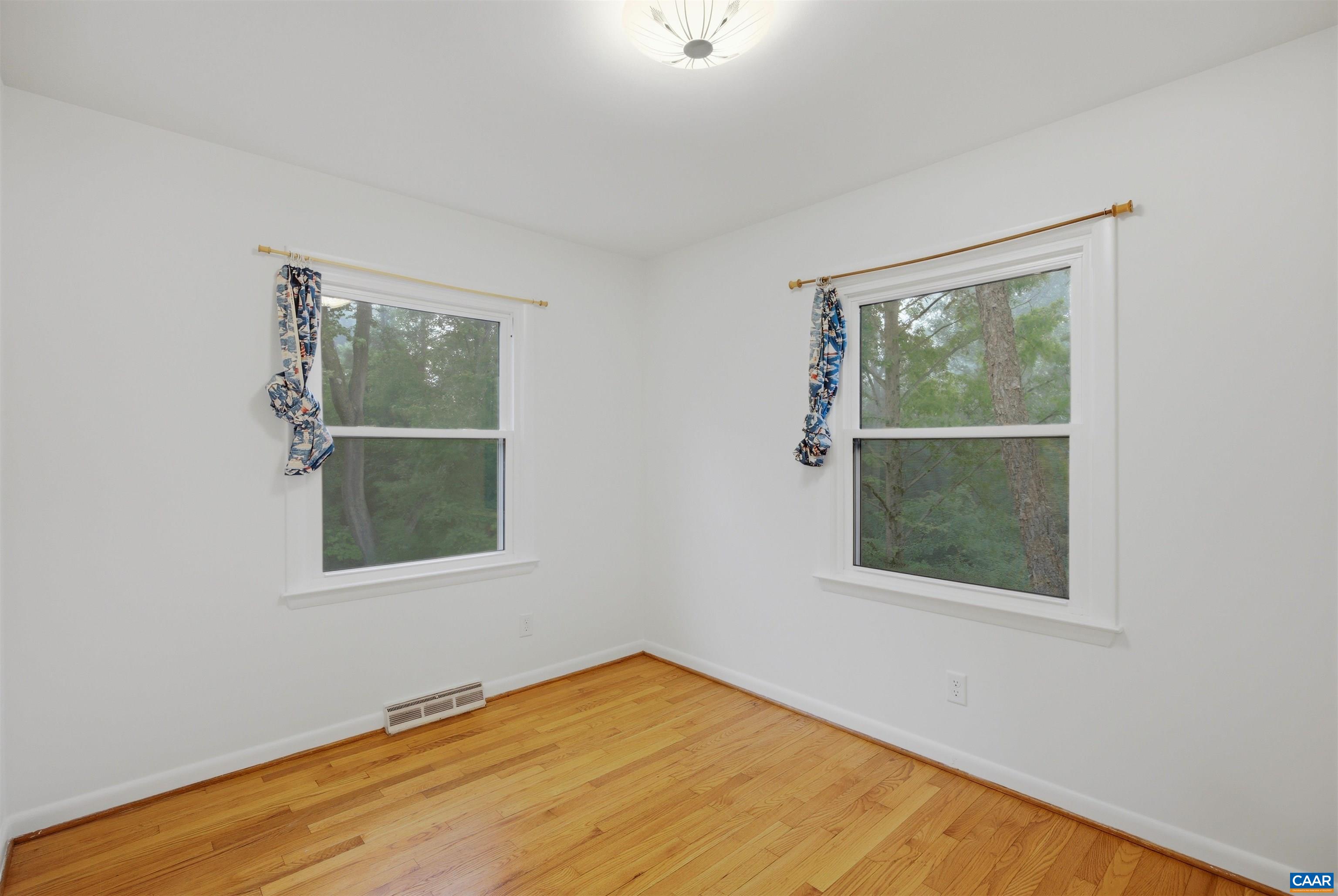 2238 BANBURY ST, CHARLOTTESVILLE, Virginia 22901, 3 Bedrooms Bedrooms, ,2 BathroomsBathrooms,Residential,Gardener's Dream,2238 BANBURY ST,677787 MLS # 677787 2238 BANBURY ST, CHARLOTTESVILLE, Virginia 22901, 3 Bedrooms Bedrooms, ,2 BathroomsBathrooms,Residential,Gardener's Dream,2238 BANBURY ST,677787 MLS # 677787