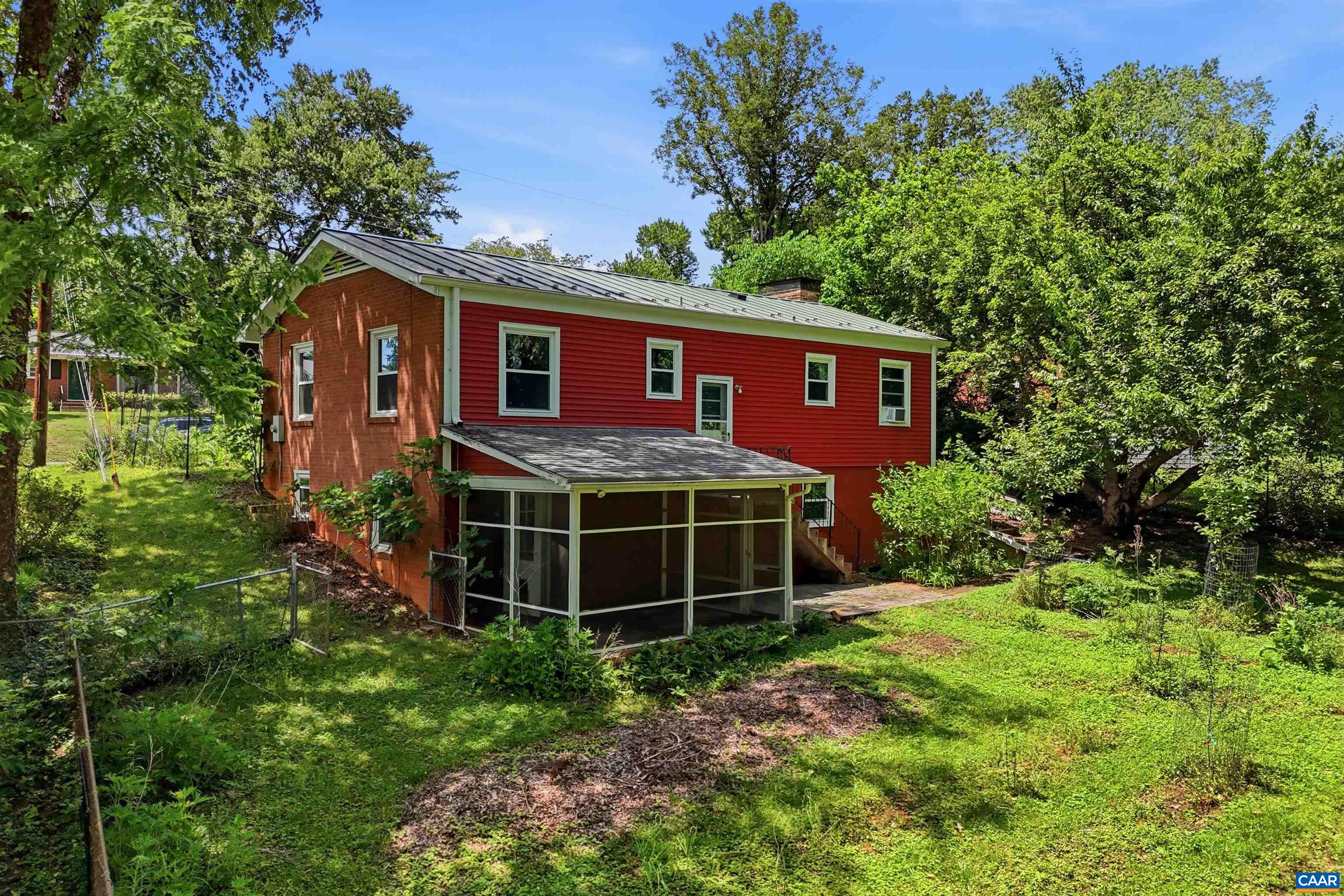 2238 BANBURY ST, CHARLOTTESVILLE, Virginia 22901, 3 Bedrooms Bedrooms, ,2 BathroomsBathrooms,Residential,Gardener's Dream,2238 BANBURY ST,677787 MLS # 677787 2238 BANBURY ST, CHARLOTTESVILLE, Virginia 22901, 3 Bedrooms Bedrooms, ,2 BathroomsBathrooms,Residential,Gardener's Dream,2238 BANBURY ST,677787 MLS # 677787