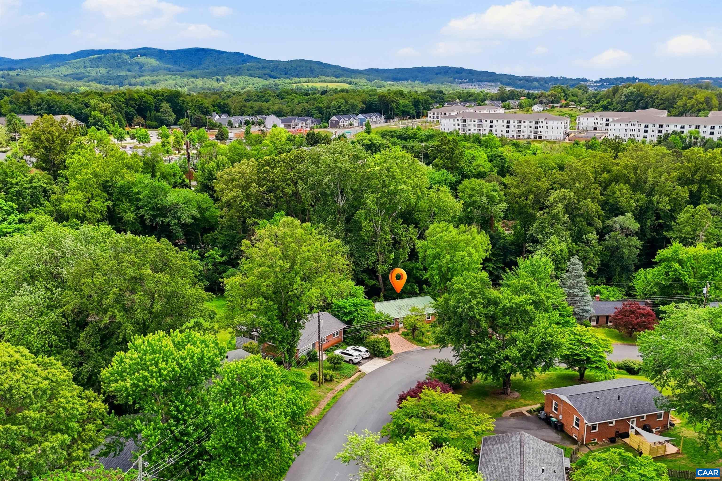 2238 BANBURY ST, CHARLOTTESVILLE, Virginia 22901, 3 Bedrooms Bedrooms, ,2 BathroomsBathrooms,Residential,Gardener's Dream,2238 BANBURY ST,677787 MLS # 677787 2238 BANBURY ST, CHARLOTTESVILLE, Virginia 22901, 3 Bedrooms Bedrooms, ,2 BathroomsBathrooms,Residential,Gardener's Dream,2238 BANBURY ST,677787 MLS # 677787