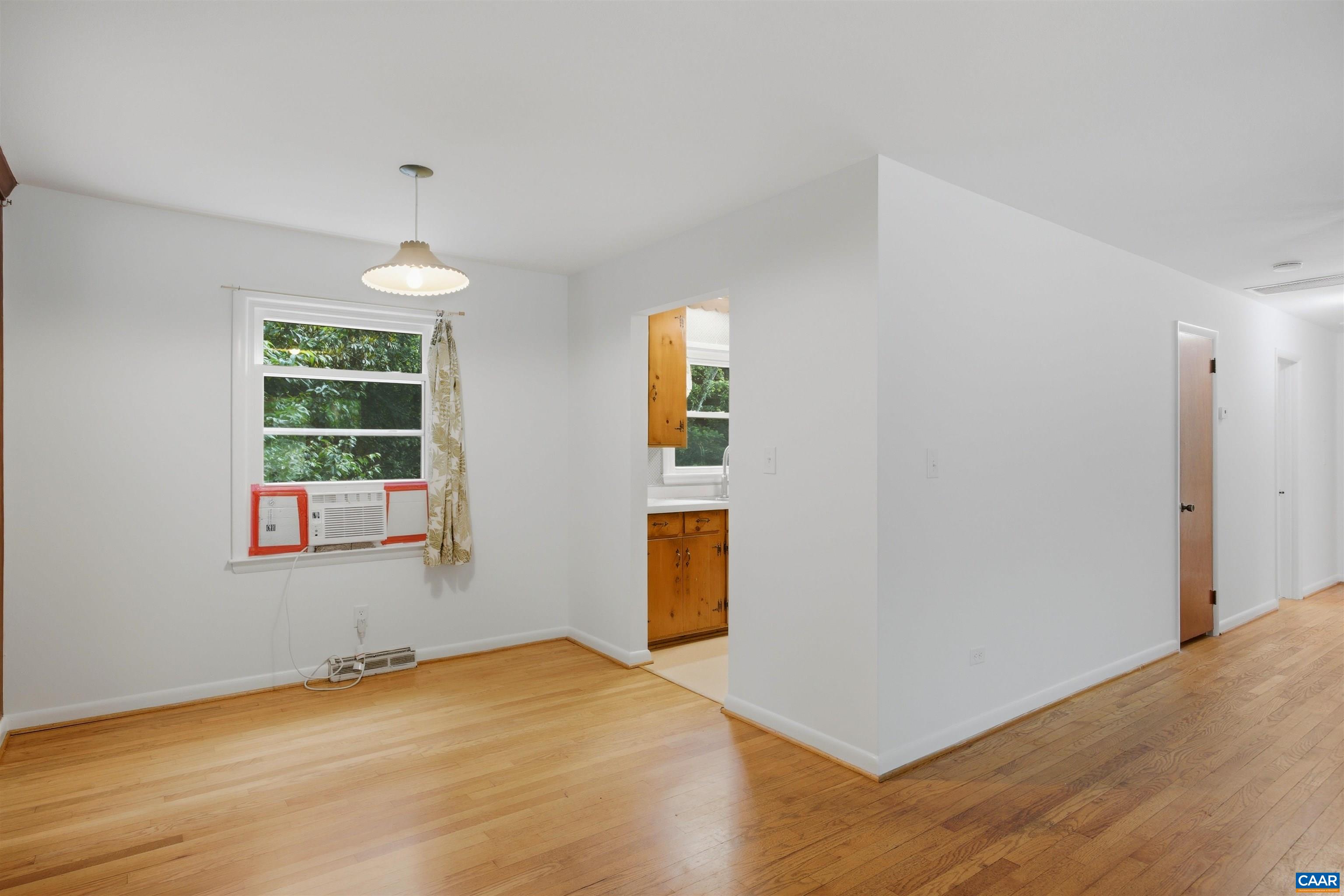 2238 BANBURY ST, CHARLOTTESVILLE, Virginia 22901, 3 Bedrooms Bedrooms, ,2 BathroomsBathrooms,Residential,Gardener's Dream,2238 BANBURY ST,677787 MLS # 677787 2238 BANBURY ST, CHARLOTTESVILLE, Virginia 22901, 3 Bedrooms Bedrooms, ,2 BathroomsBathrooms,Residential,Gardener's Dream,2238 BANBURY ST,677787 MLS # 677787