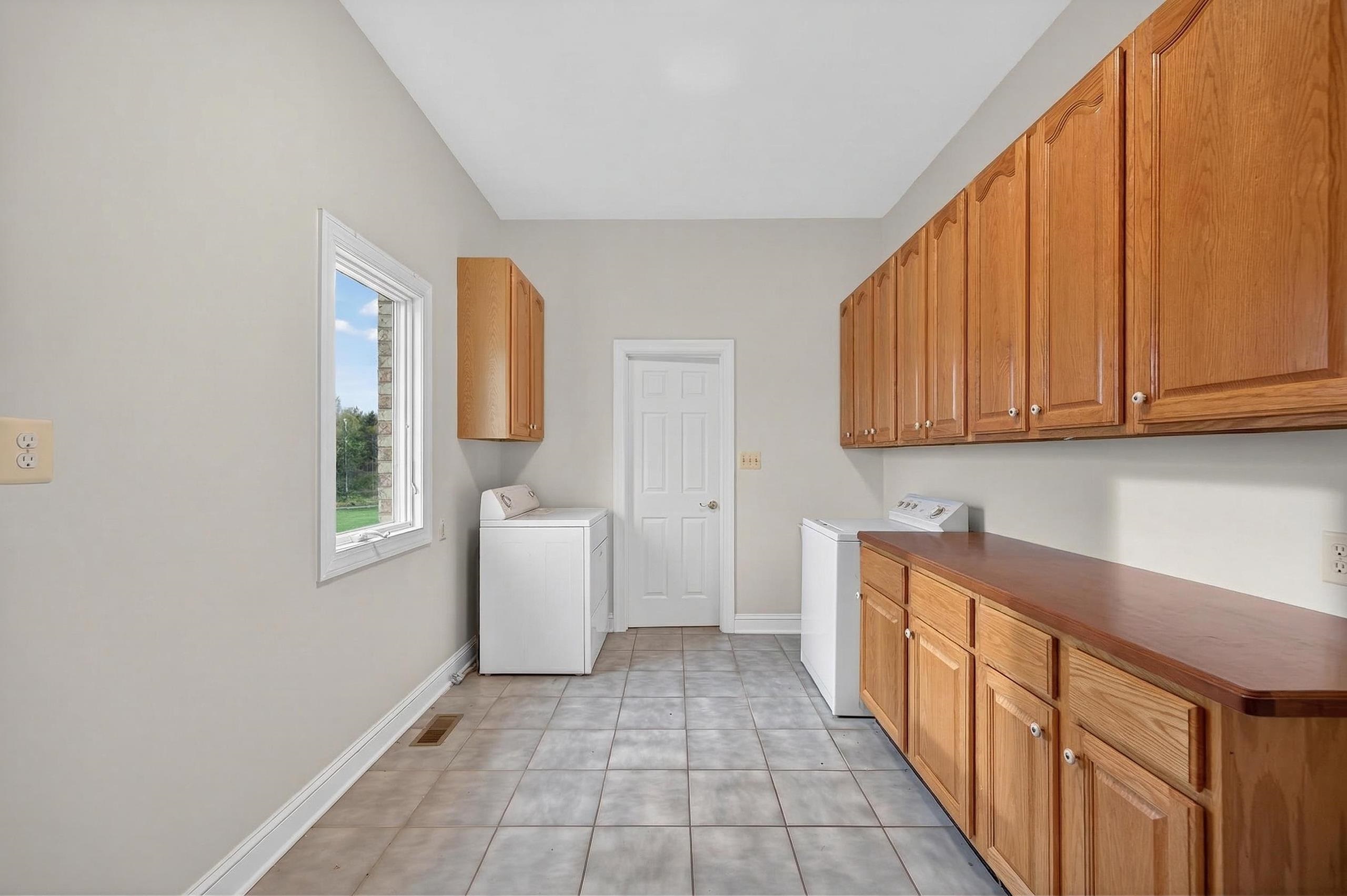 363 DAVIS LN, NEW MARKET, Virginia 22844, 3 Bedrooms Bedrooms, ,3 BathroomsBathrooms,Residential,363 DAVIS LN,677809 MLS # 677809