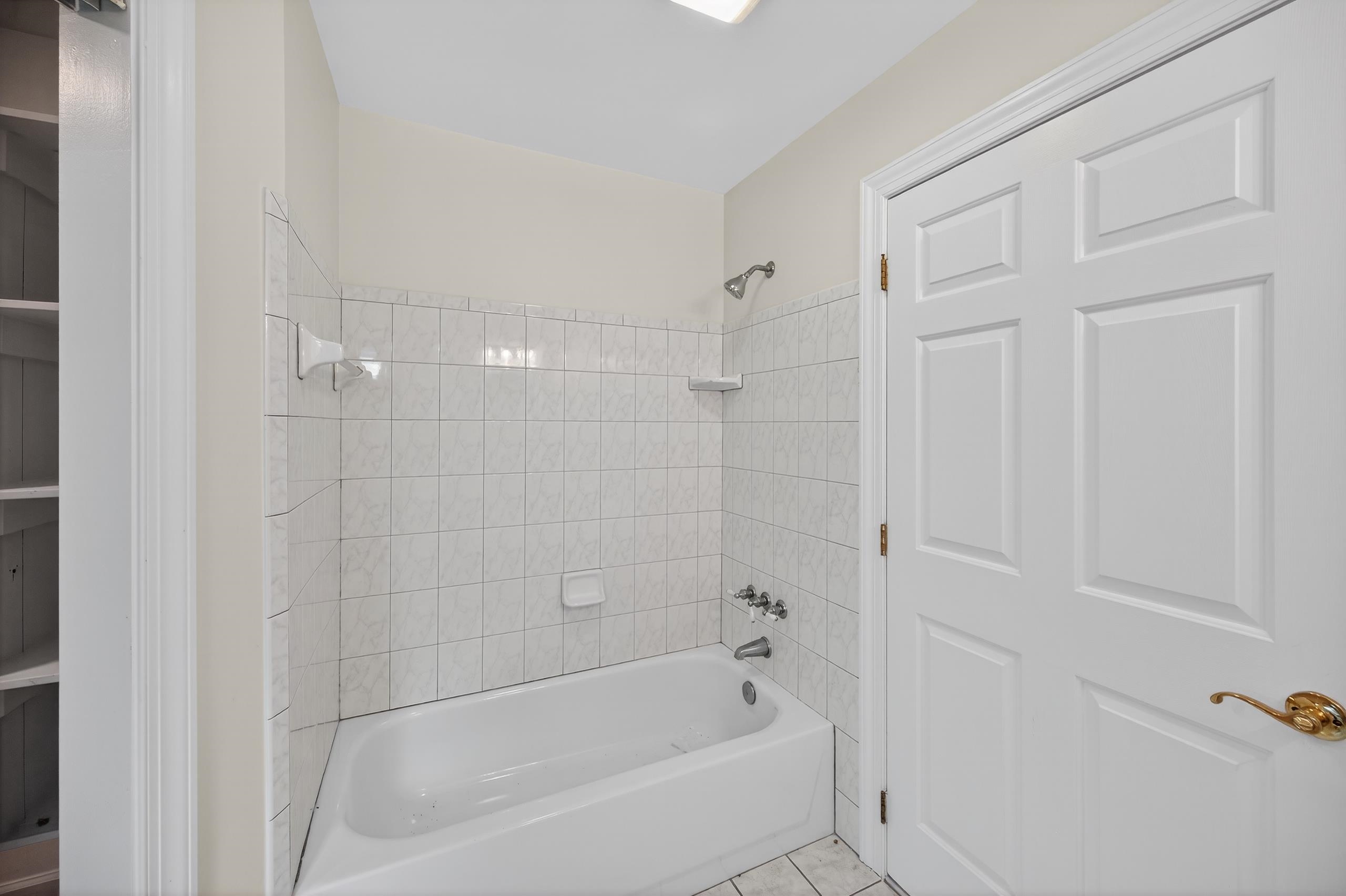 363 DAVIS LN, NEW MARKET, Virginia 22844, 3 Bedrooms Bedrooms, ,3 BathroomsBathrooms,Residential,363 DAVIS LN,677809 MLS # 677809