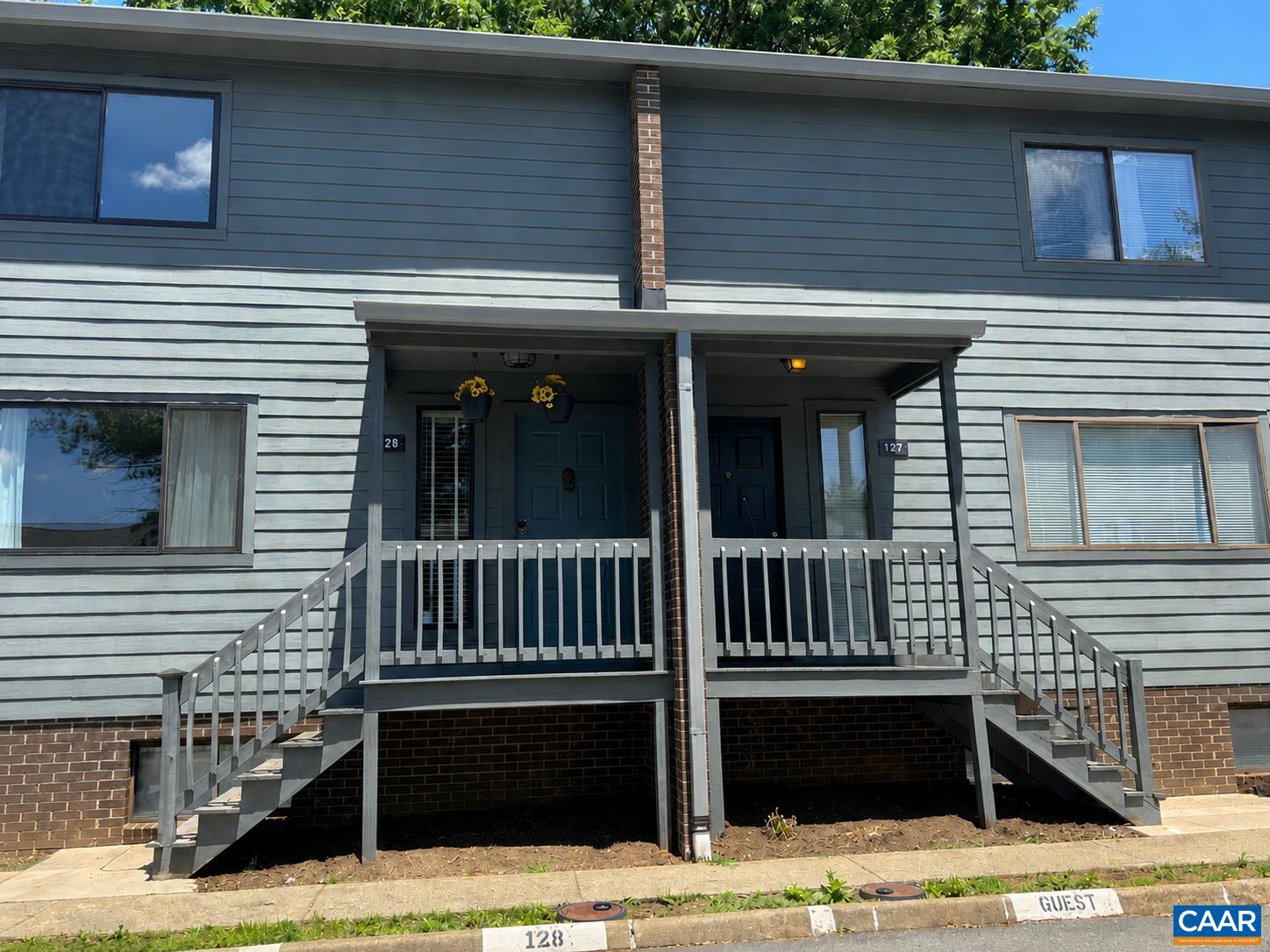128 HARVEST DR, CHARLOTTESVILLE, Virginia 22903, 3 Bedrooms Bedrooms, ,2 BathroomsBathrooms,Residential,128 HARVEST DR,677810 MLS # 677810