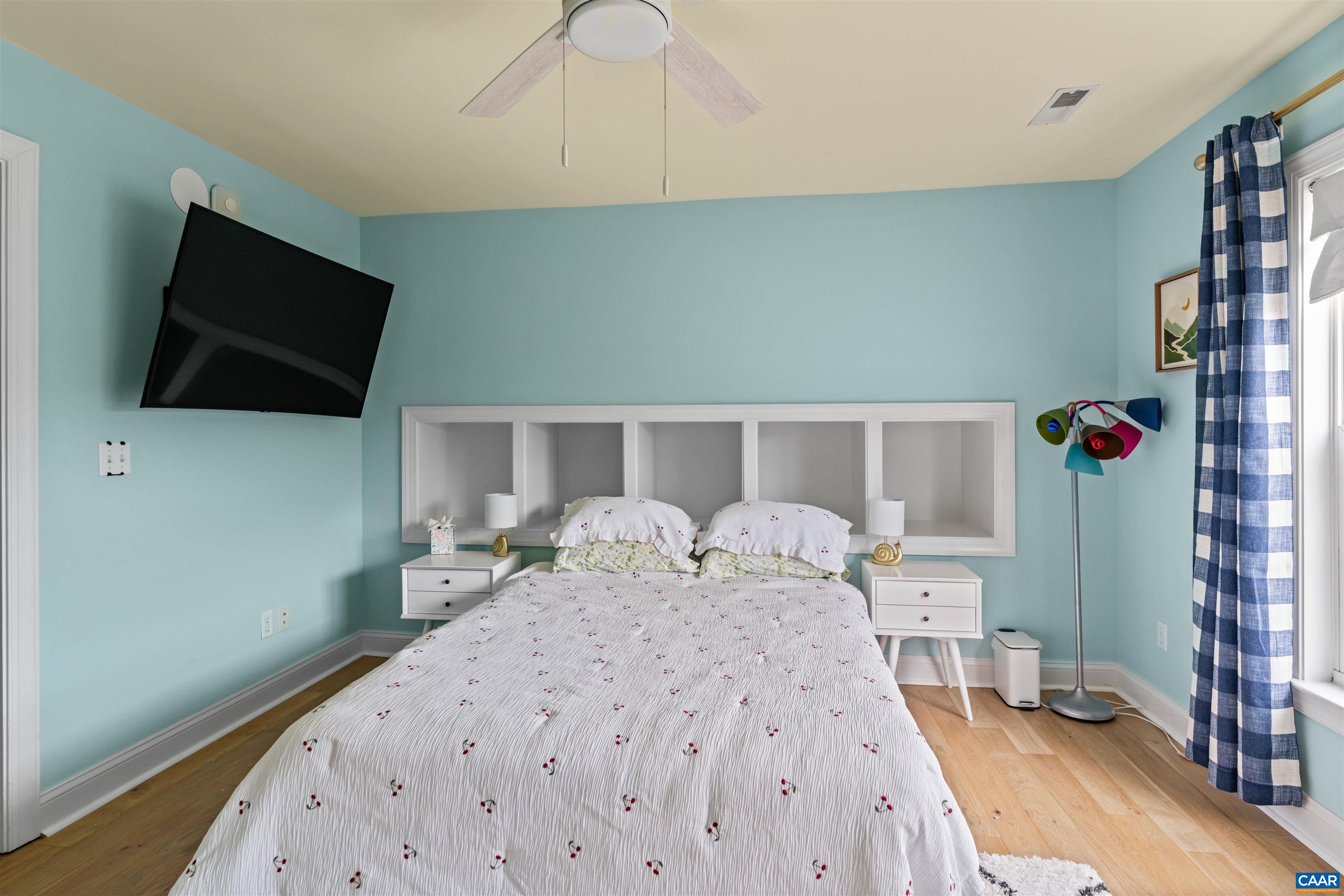 560 ROLLING VALLEY CT, CHARLOTTESVILLE, Virginia 22902, 5 Bedrooms Bedrooms, ,2 BathroomsBathrooms,Residential,560 ROLLING VALLEY CT,677813 MLS # 677813