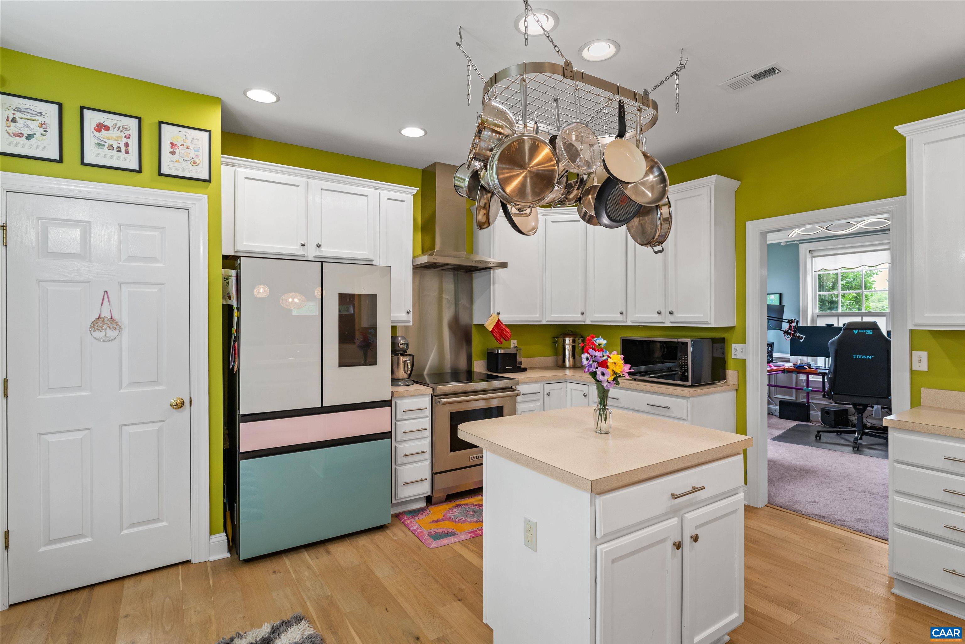 560 ROLLING VALLEY CT, CHARLOTTESVILLE, Virginia 22902, 5 Bedrooms Bedrooms, ,2 BathroomsBathrooms,Residential,560 ROLLING VALLEY CT,677813 MLS # 677813