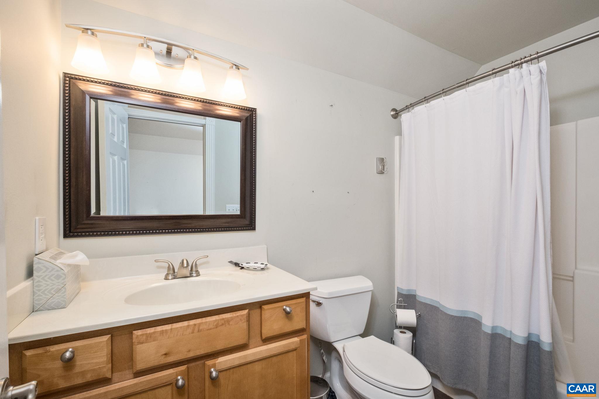 3309 MARTIN KINGS RD, CHARLOTTESVILLE, Virginia 22902, 4 Bedrooms Bedrooms, ,3 BathroomsBathrooms,Residential,3309 MARTIN KINGS RD,677814 MLS # 677814 3309 MARTIN KINGS RD, CHARLOTTESVILLE, Virginia 22902, 4 Bedrooms Bedrooms, ,3 BathroomsBathrooms,Residential,3309 MARTIN KINGS RD,677814 MLS # 677814