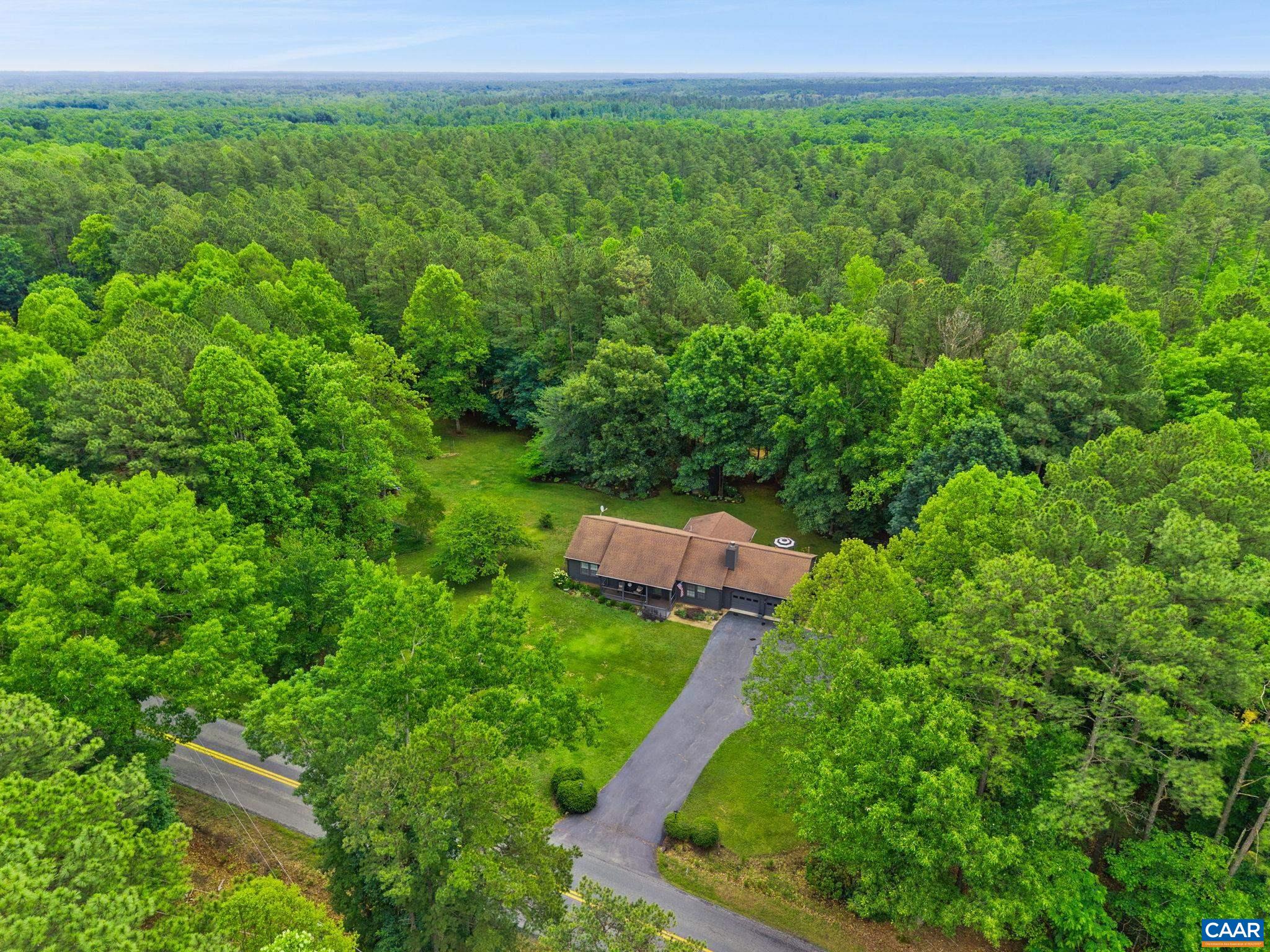 3309 MARTIN KINGS RD, CHARLOTTESVILLE, Virginia 22902, 4 Bedrooms Bedrooms, ,3 BathroomsBathrooms,Residential,3309 MARTIN KINGS RD,677814 MLS # 677814 3309 MARTIN KINGS RD, CHARLOTTESVILLE, Virginia 22902, 4 Bedrooms Bedrooms, ,3 BathroomsBathrooms,Residential,3309 MARTIN KINGS RD,677814 MLS # 677814