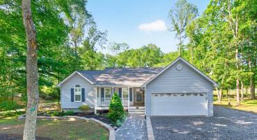 137 JEFFERSON DR, PALMYRA, Virginia 22963, 3 Bedrooms Bedrooms, ,2 BathroomsBathrooms,Residential,137 JEFFERSON DR,677817 MLS # 677817