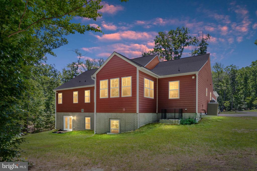 8007 ASHFORD DR, FREDERICKSBURG, Virginia 22407, 4 Bedrooms Bedrooms, ,3 BathroomsBathrooms,Residential,NONE AVAILABLE,8007 ASHFORD DR,VASP2042260 MLS # VASP2042260