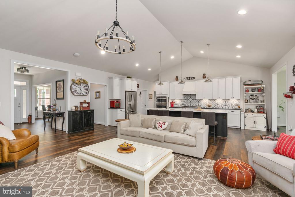 8007 ASHFORD DR, FREDERICKSBURG, Virginia 22407, 4 Bedrooms Bedrooms, ,3 BathroomsBathrooms,Residential,NONE AVAILABLE,8007 ASHFORD DR,VASP2042260 MLS # VASP2042260