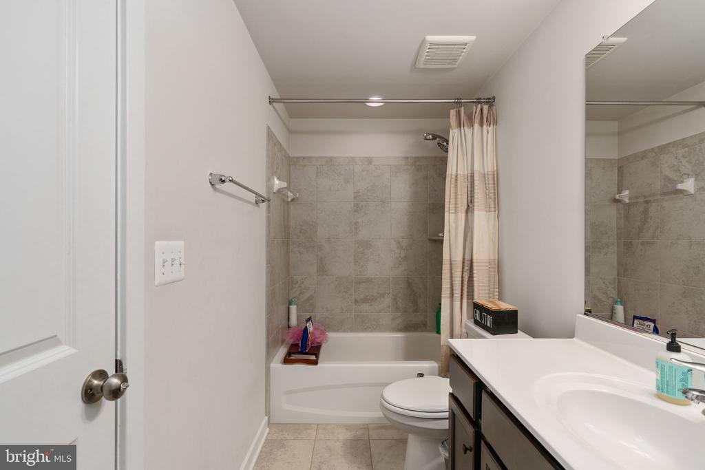 8007 ASHFORD DR, FREDERICKSBURG, Virginia 22407, 4 Bedrooms Bedrooms, ,3 BathroomsBathrooms,Residential,NONE AVAILABLE,8007 ASHFORD DR,VASP2042260 MLS # VASP2042260