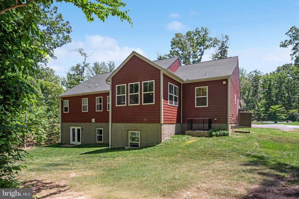 8007 ASHFORD DR, FREDERICKSBURG, Virginia 22407, 4 Bedrooms Bedrooms, ,3 BathroomsBathrooms,Residential,NONE AVAILABLE,8007 ASHFORD DR,VASP2042260 MLS # VASP2042260