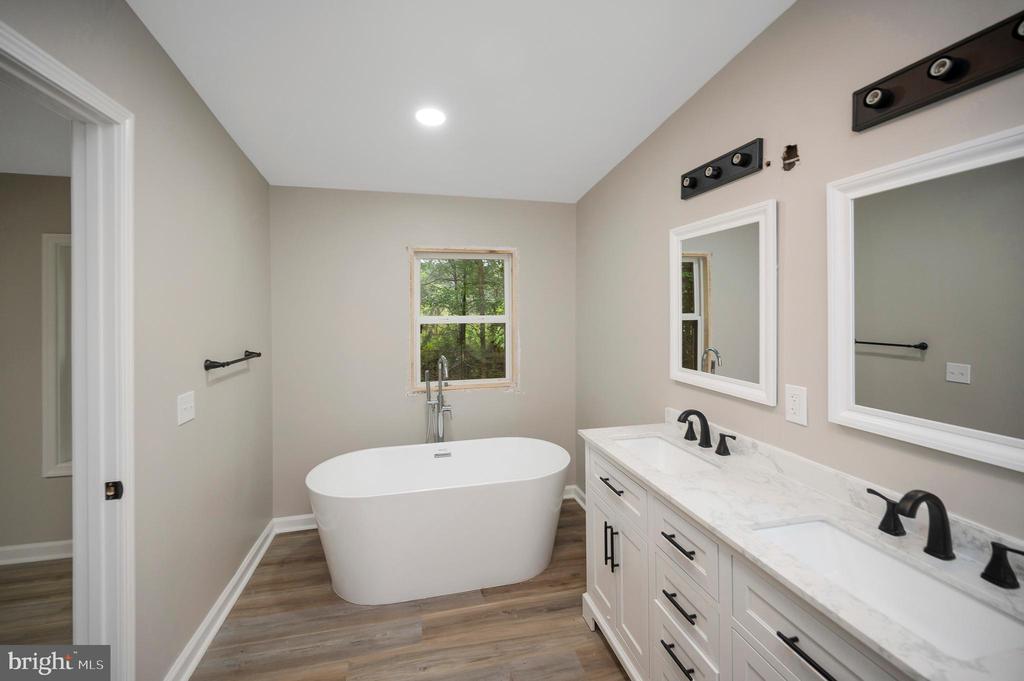 1438 EASTHAM RD, BUMPASS, Virginia 23024, 3 Bedrooms Bedrooms, ,2 BathroomsBathrooms,Residential,1438 EASTHAM RD,VALA2009980 MLS # VALA2009980